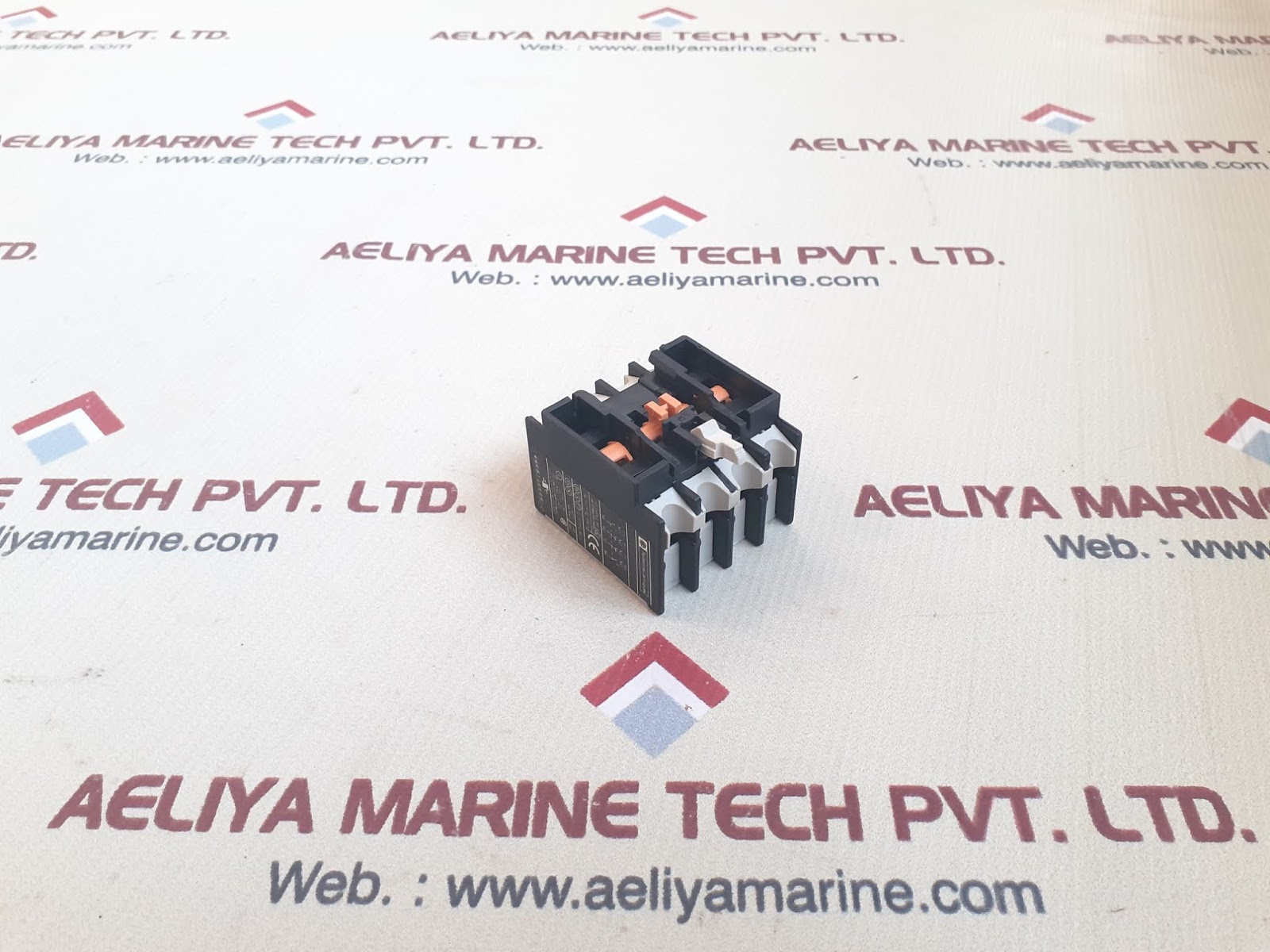 Telemecanique la1 dn22 contact block - Image 3