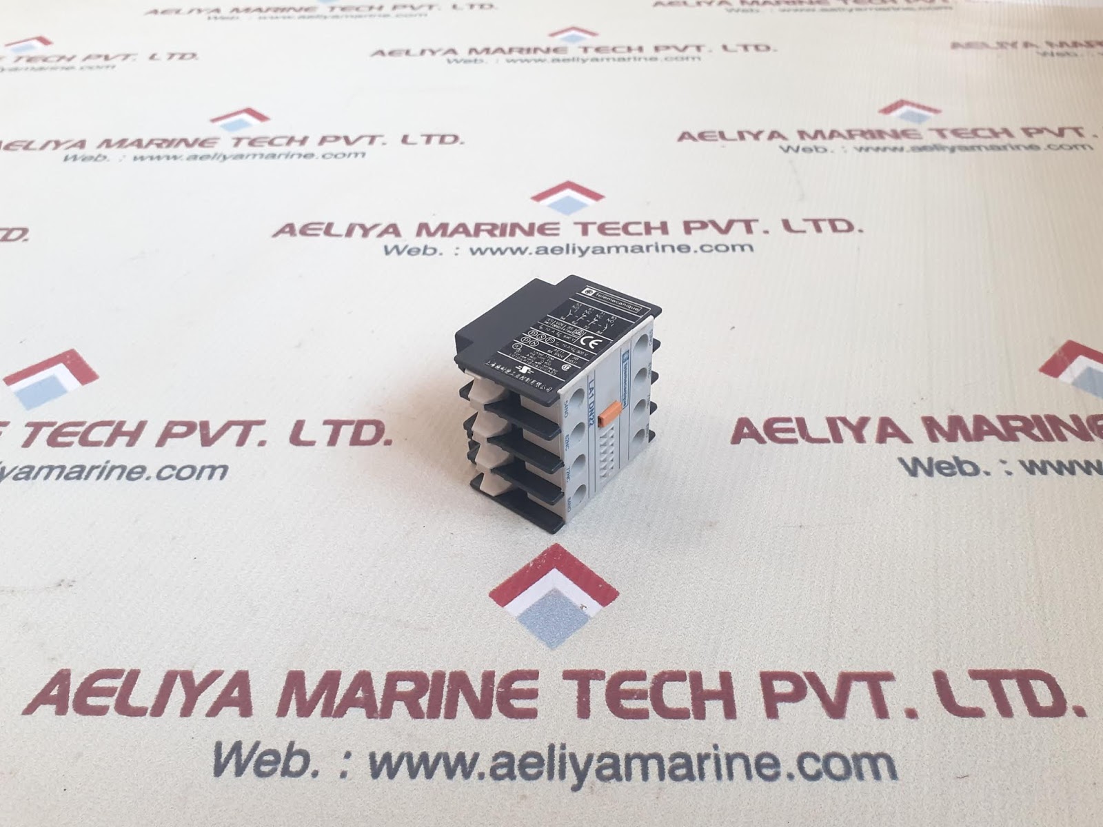 Telemecanique la1 dn22 contact block - Image 2