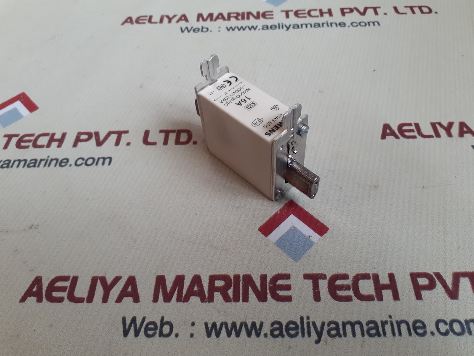 Set of 3x Siemens 3na3 805 fuse 16A - Image 3