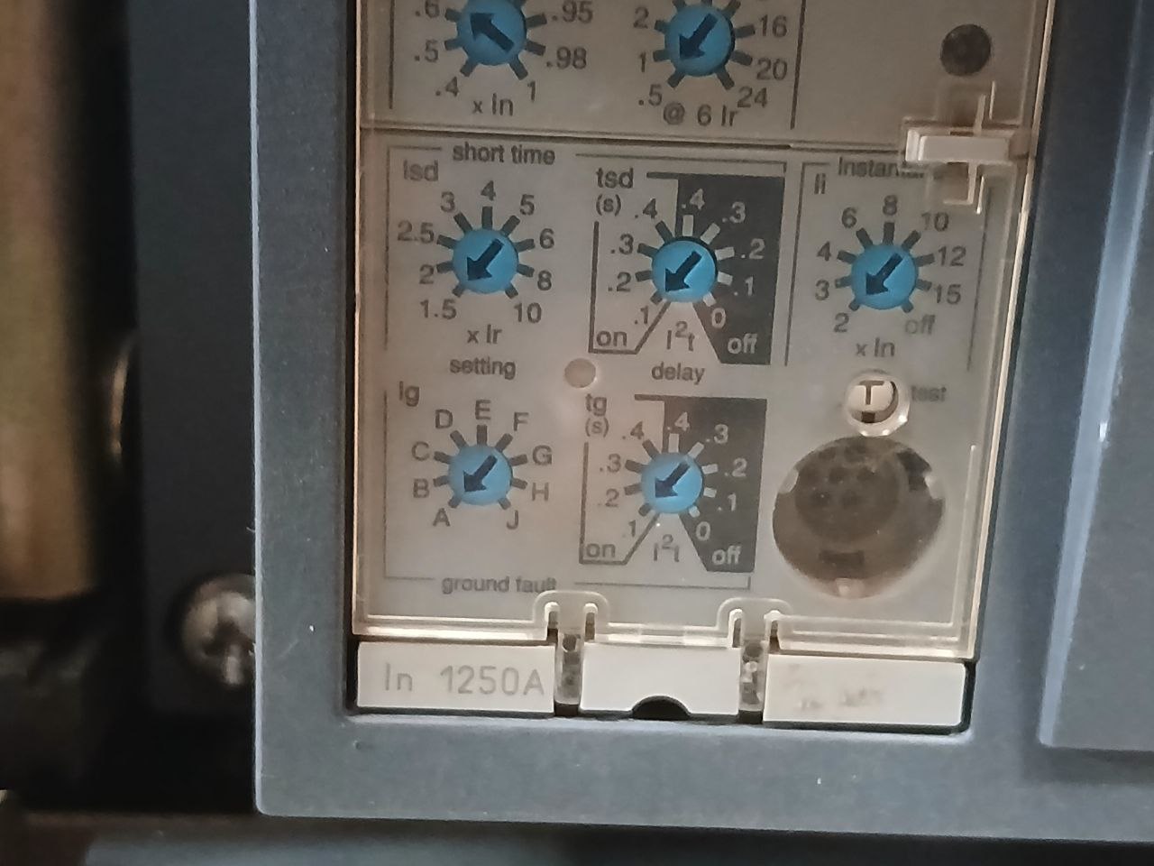 Merlin Gerin Nw12 N1 1250a Circuit Breaker 1000v - Image 7