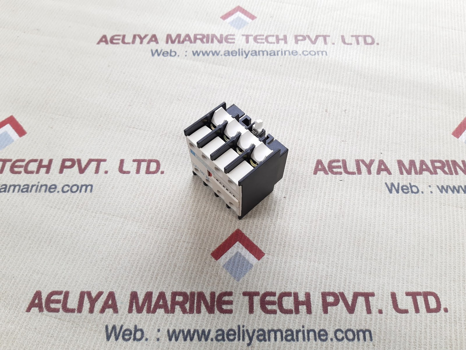 Telemecanique la1 dn22 019632 contact block - Image 3