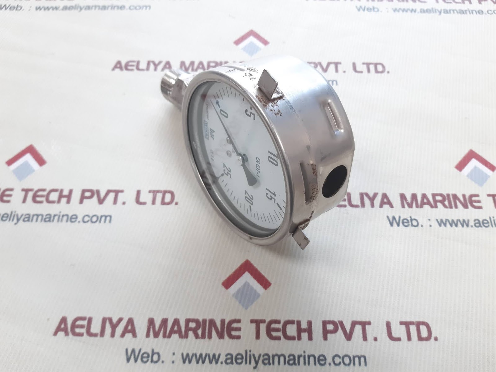 Wika en 837-1 cl 1.0 pressure gauge 0-25 bar - Image 3