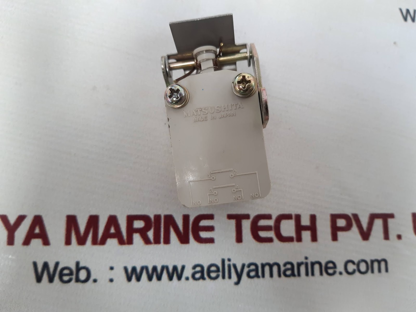 Matsushita axt-1ba 2a 2b auxiliary switch - Image 3