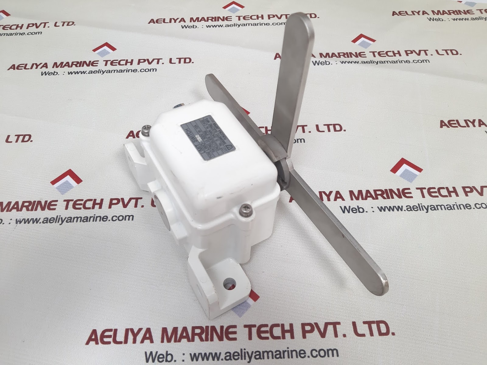 Sakamoto lwio-sb2 limit switch 500v 10a