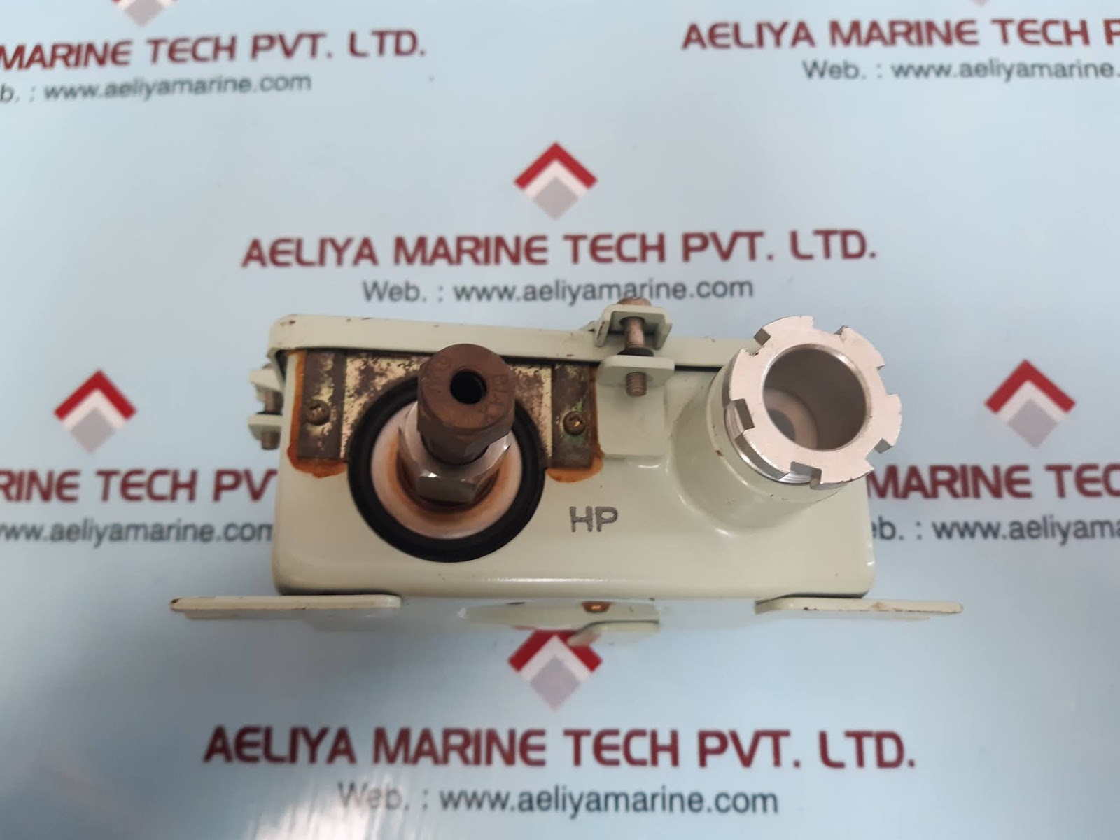 SAGINOMIYA YNS-C106NWQ PRESSURE SWITCH - Image 3