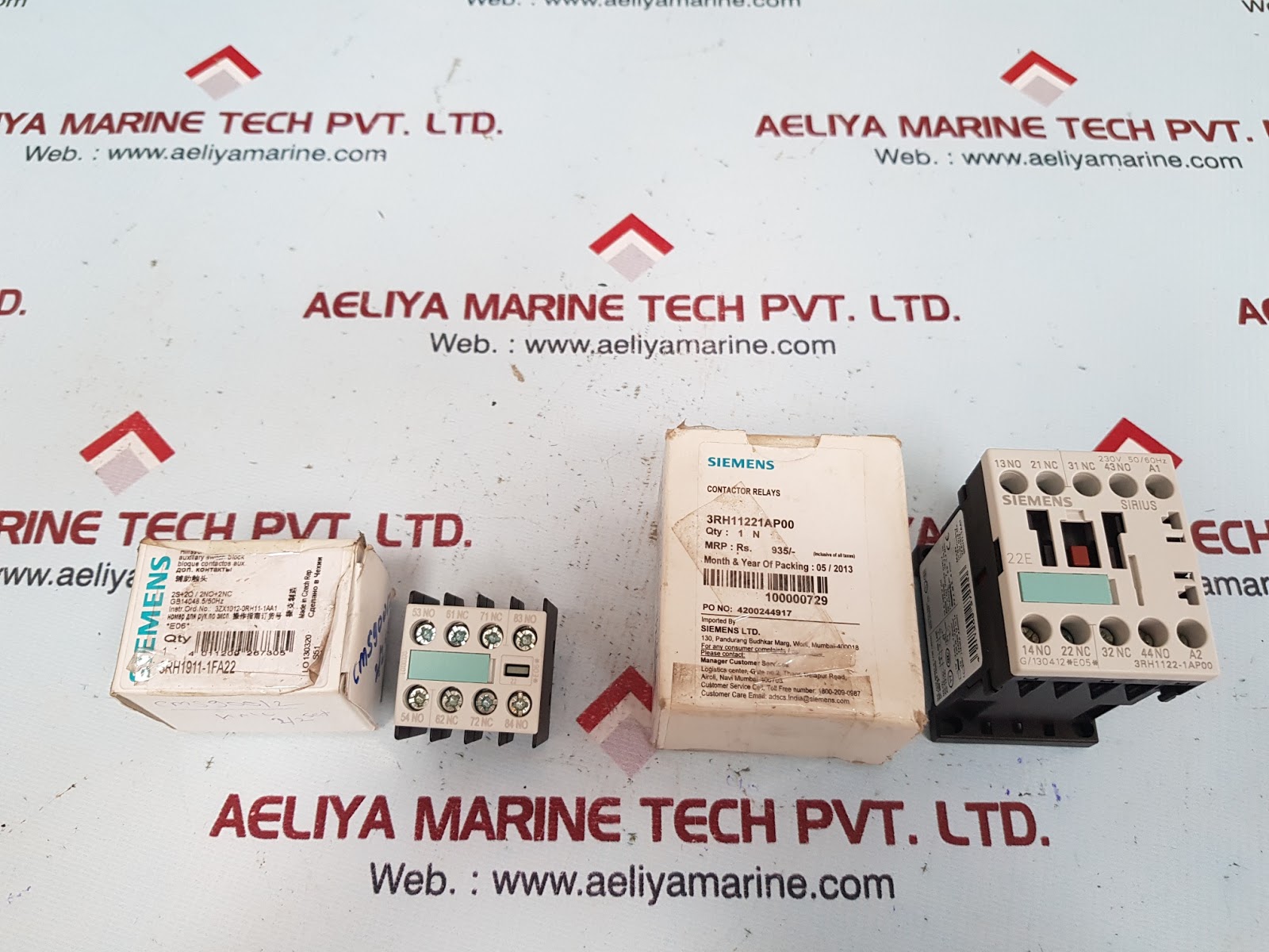 SIEMENS 3RH1911-1FA22 AUXILIARY CONTACT BLOCK/ SIEMENS 3RH1122-1AP00 CONTACTOR RELAYS