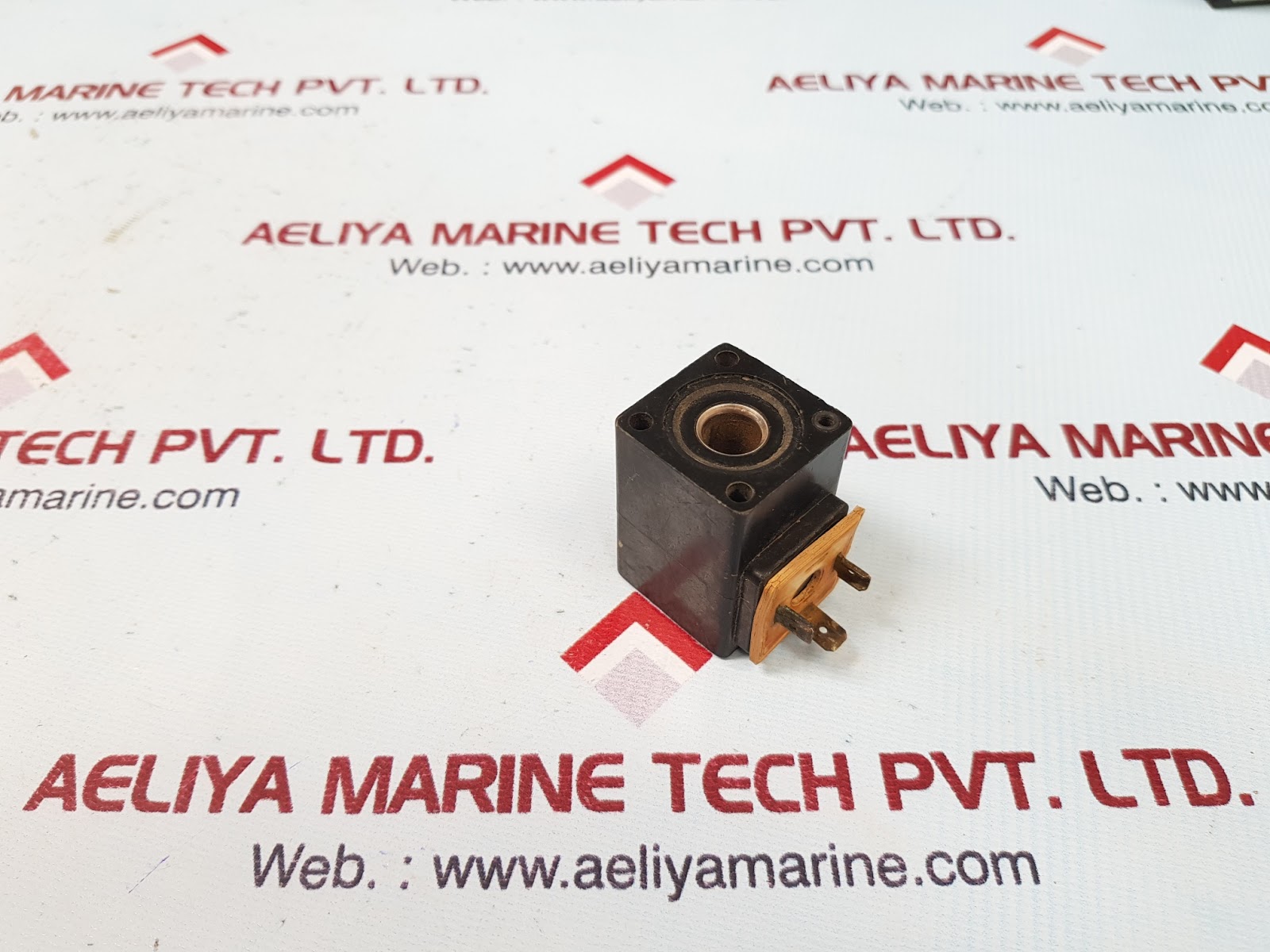 BURKERT 304/C SOLENOID VALVE COIL - Image 2