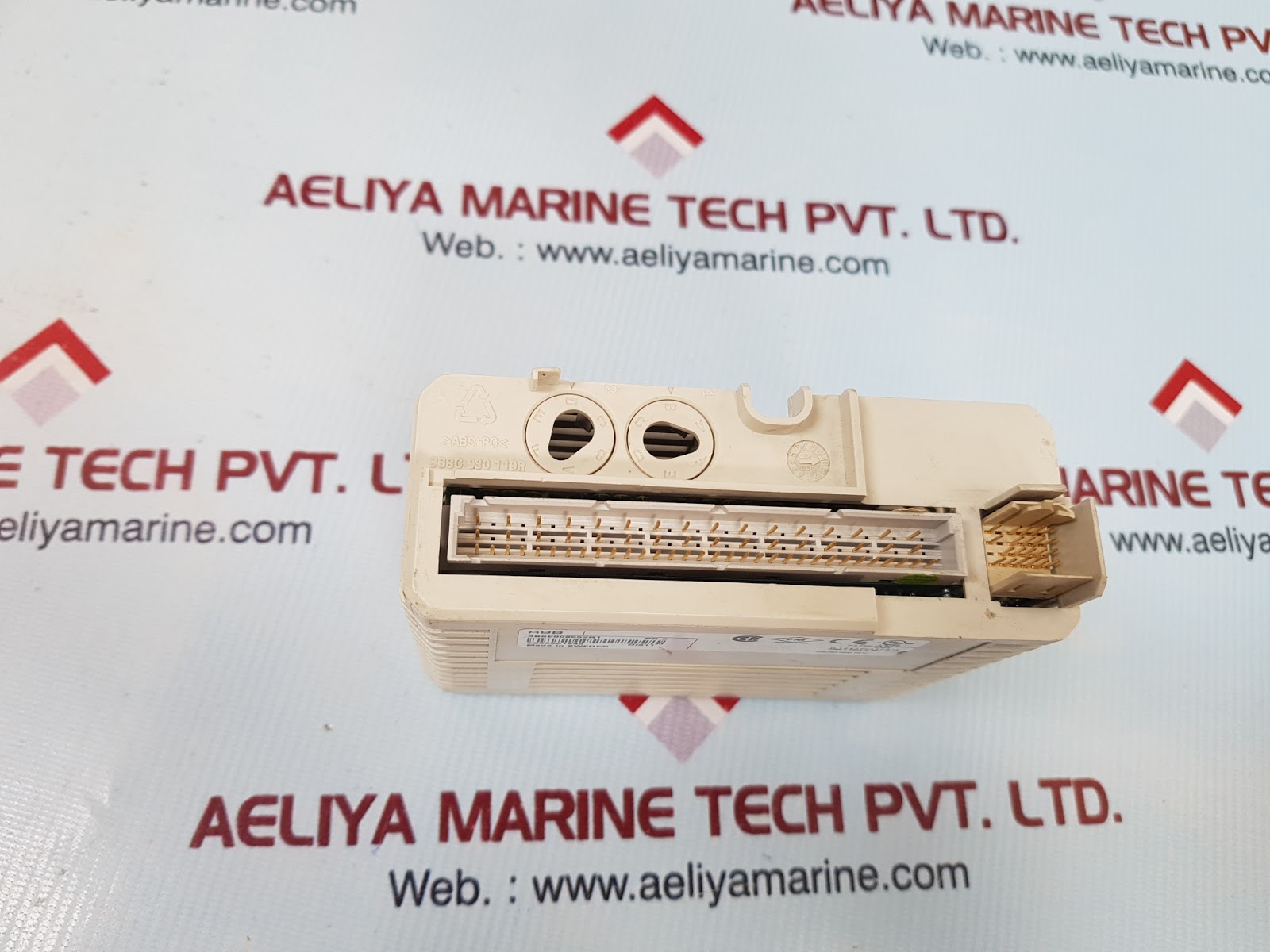 ABB DI811 DIGITAL INPUT MODULE 3BSE008552R1 - Image 2