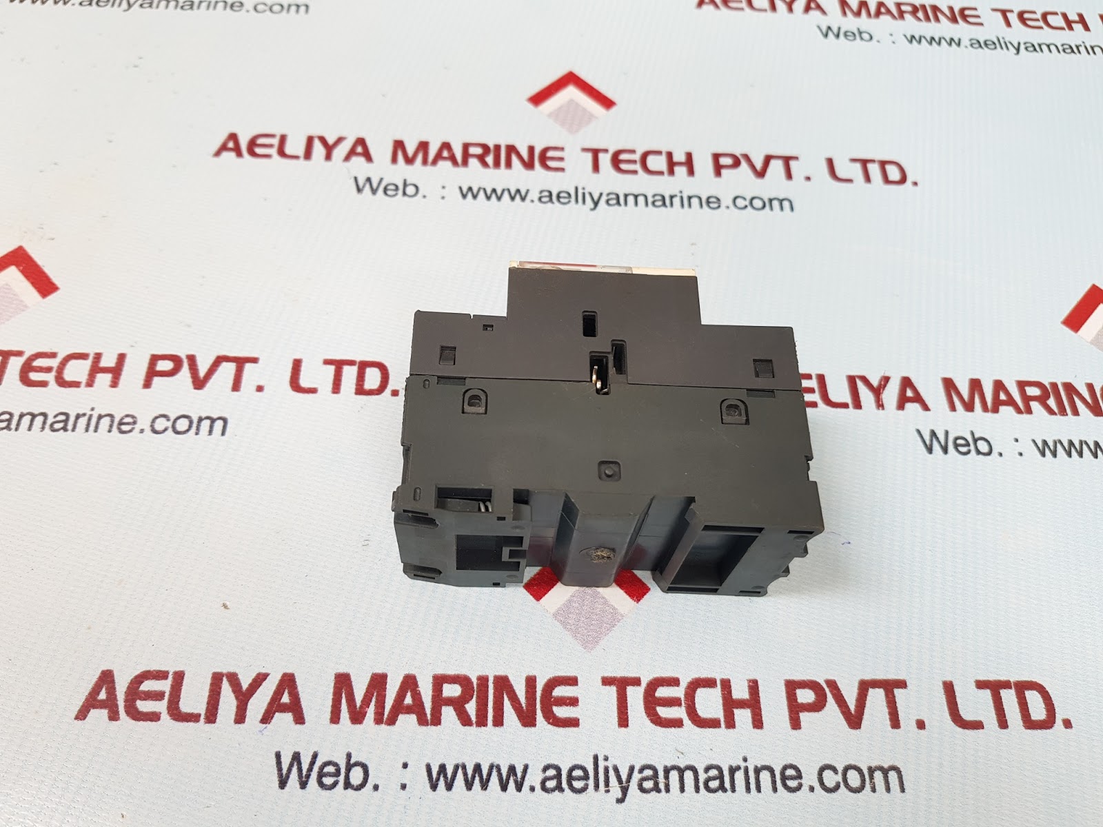 SCHNEIDER ELECTRIC/TELEMECANIQUE MOTOR CIRCUIT BREAKER GV2ME16 - Image 3