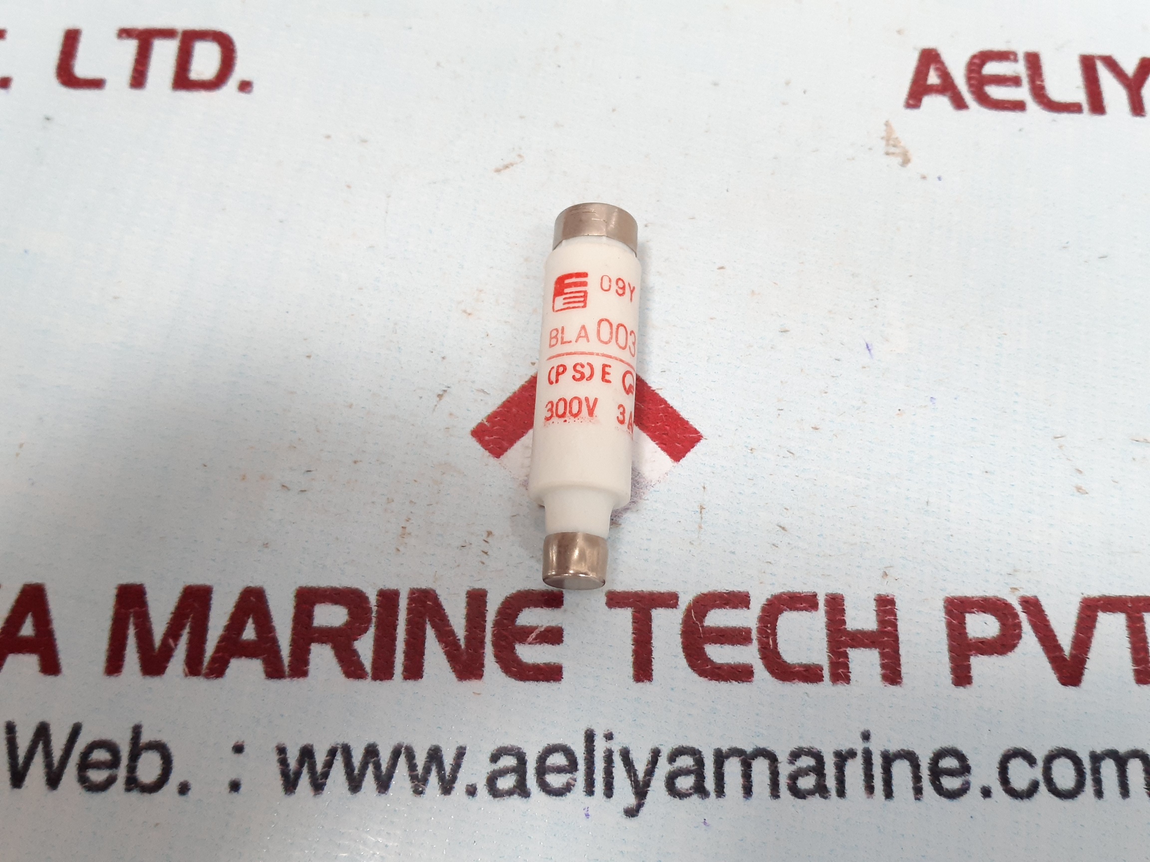 Fuji Electric Bla 003 Bottle Ceramic Fuse 600v - Image 5