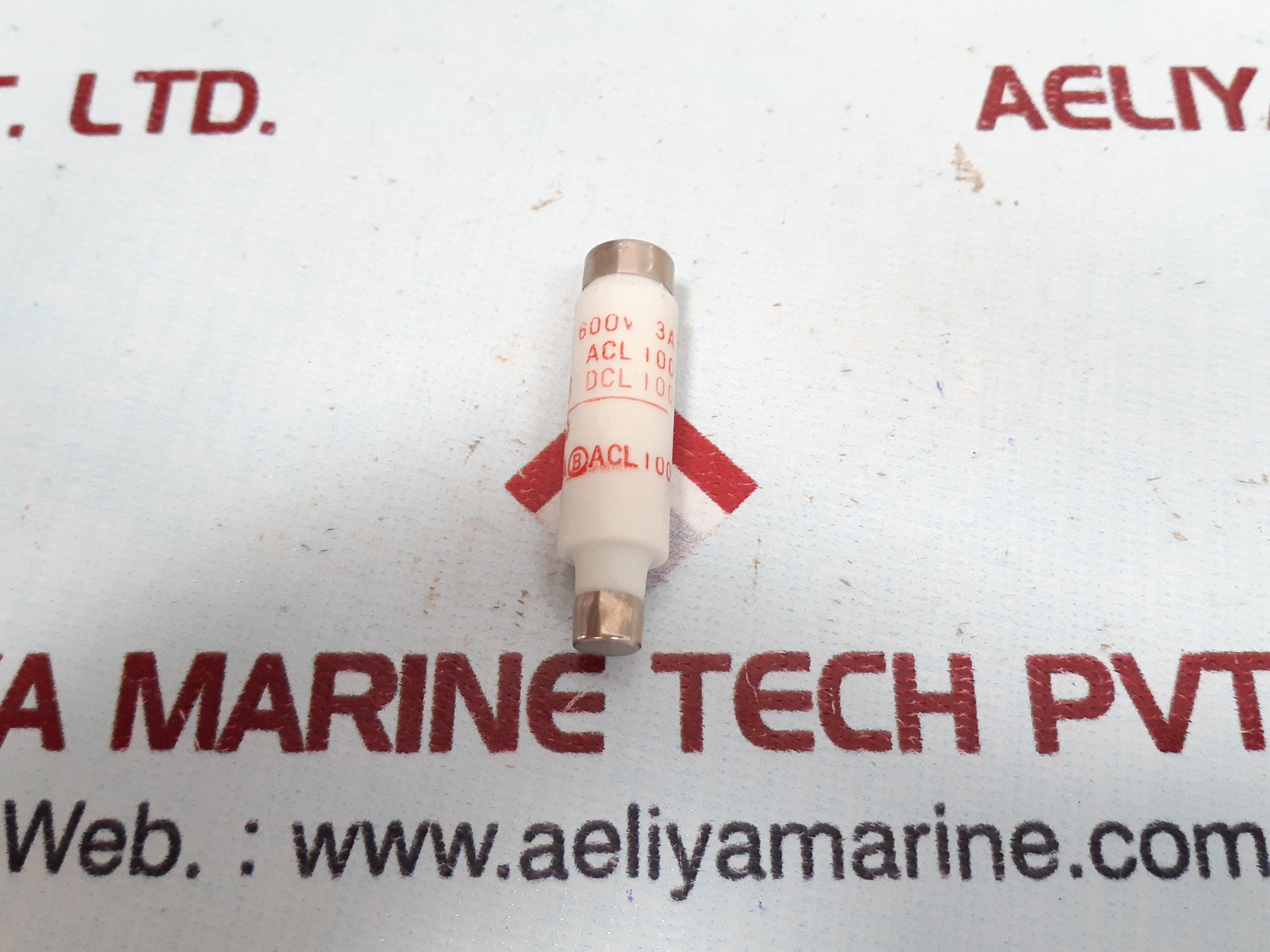 Fuji Electric Bla 003 Bottle Ceramic Fuse 600v - Image 3