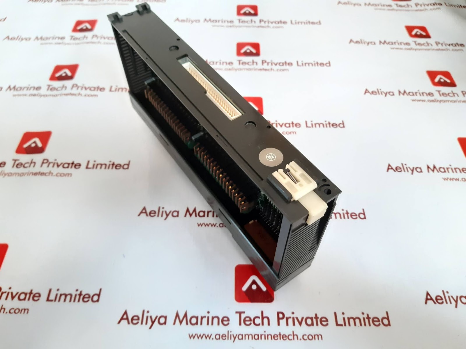 MITSUBISHI AY81 TRANSISTOR OUTPUT MODULE / PROGRAMMABLE CONTROLLER - Image 3