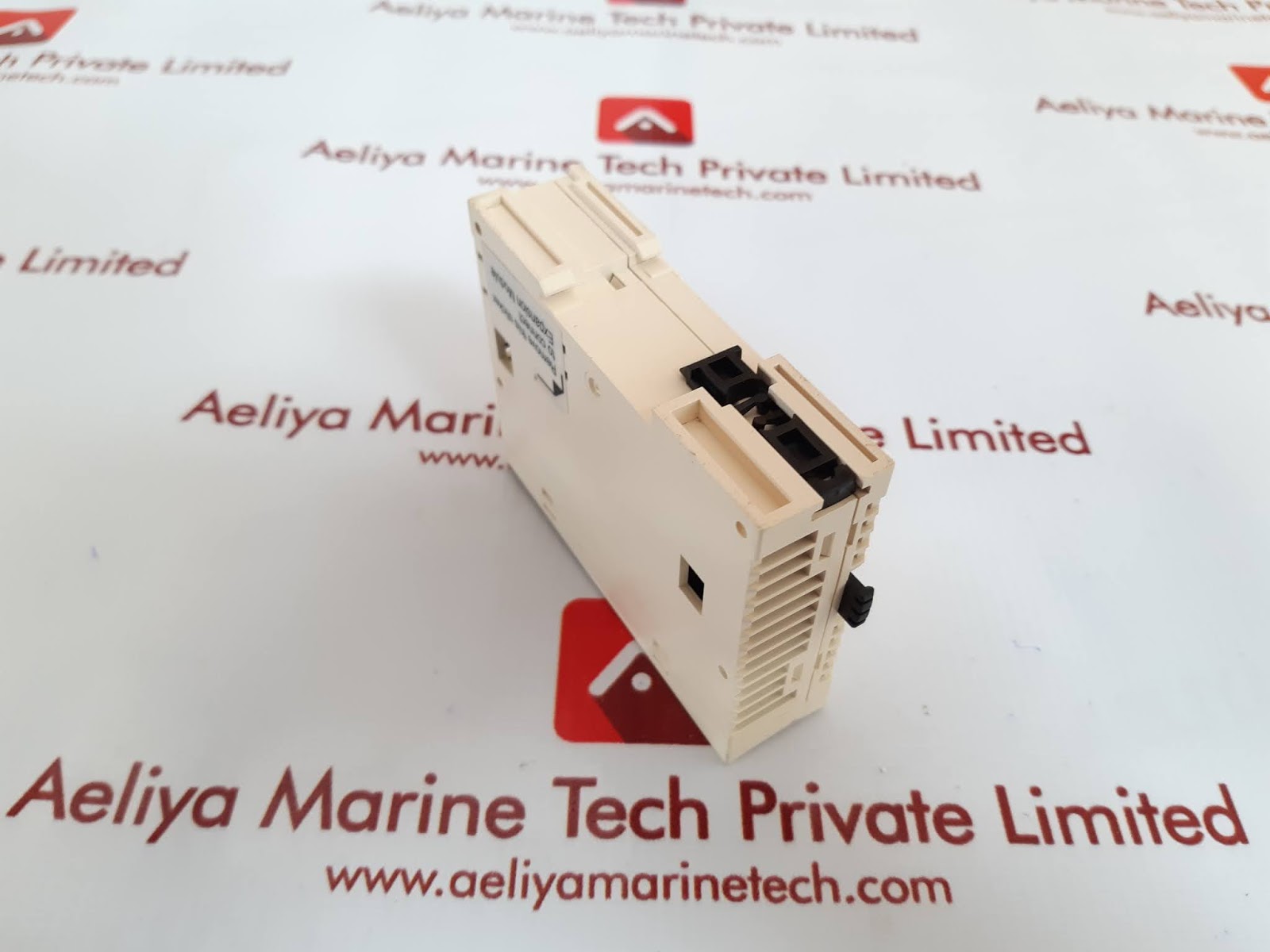 SCHNEIDER ELECTRIC TM2AMI8HT ANALOG INPUT MODULE RL : 06 - Image 3