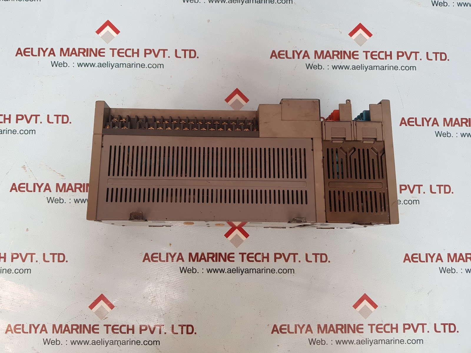 ALLEN-BRADLEY SLC 500 PROCESSOR UNIT / PROGRAMMABLE CONTROLLER 1747-L40C - Image 2