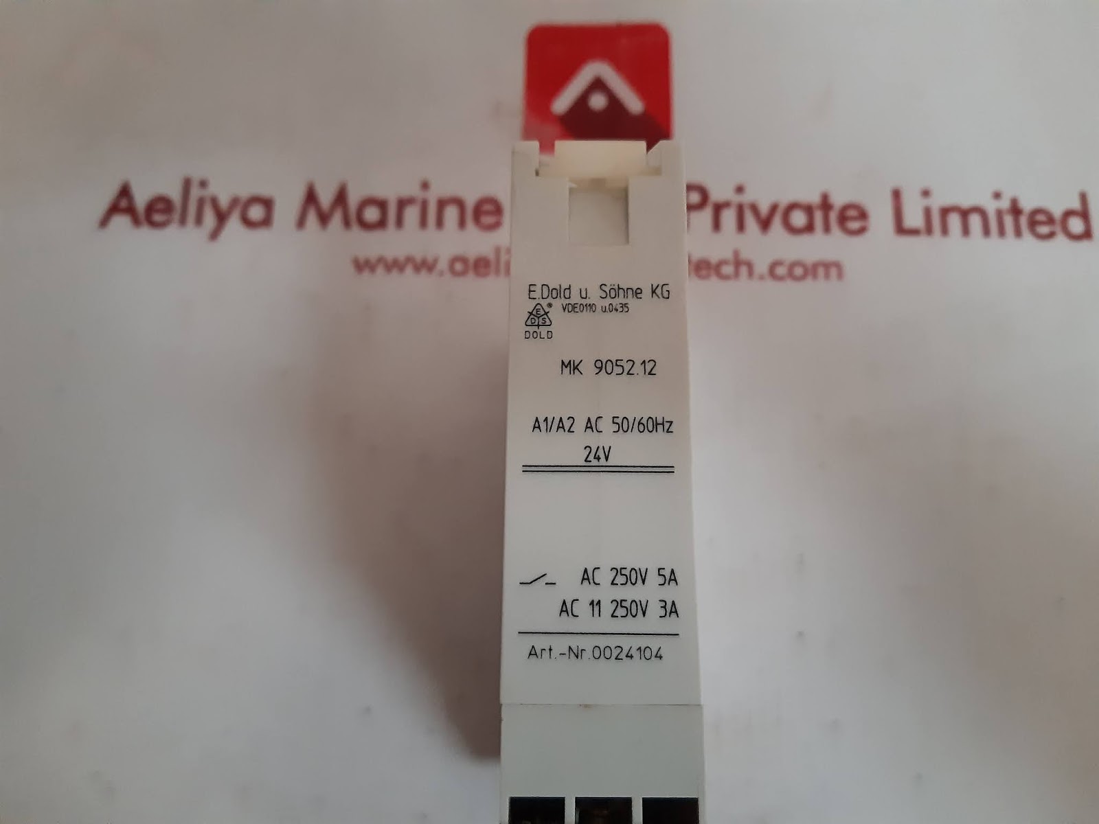 E. DOLD MK9052.12 THERMISTOR MOTOR PROTECTION RELAY - Image 3