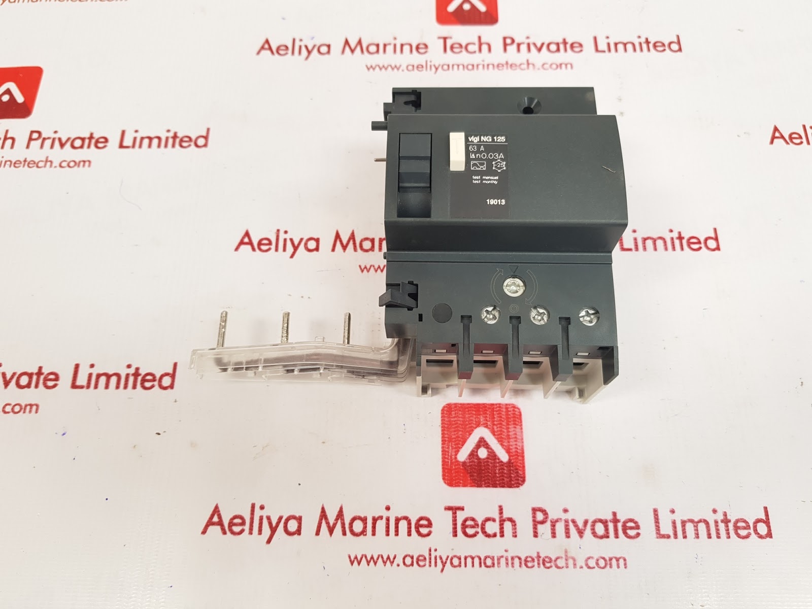 MERLIN VIGI NG125 RESIDUAL CURRENT DEVICE - Image 2