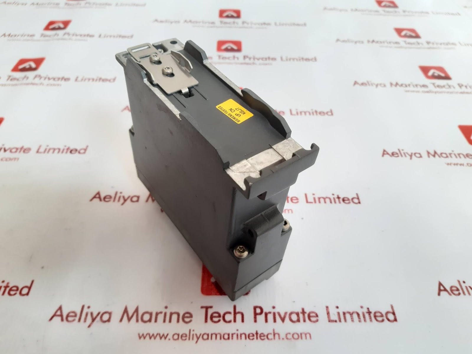 SIEMENS SCALANCE X005 SIMATIC NET INDUSTRIAL ETHERNET SWITCH 6GK5005-0BA00-1AA3 - Image 3