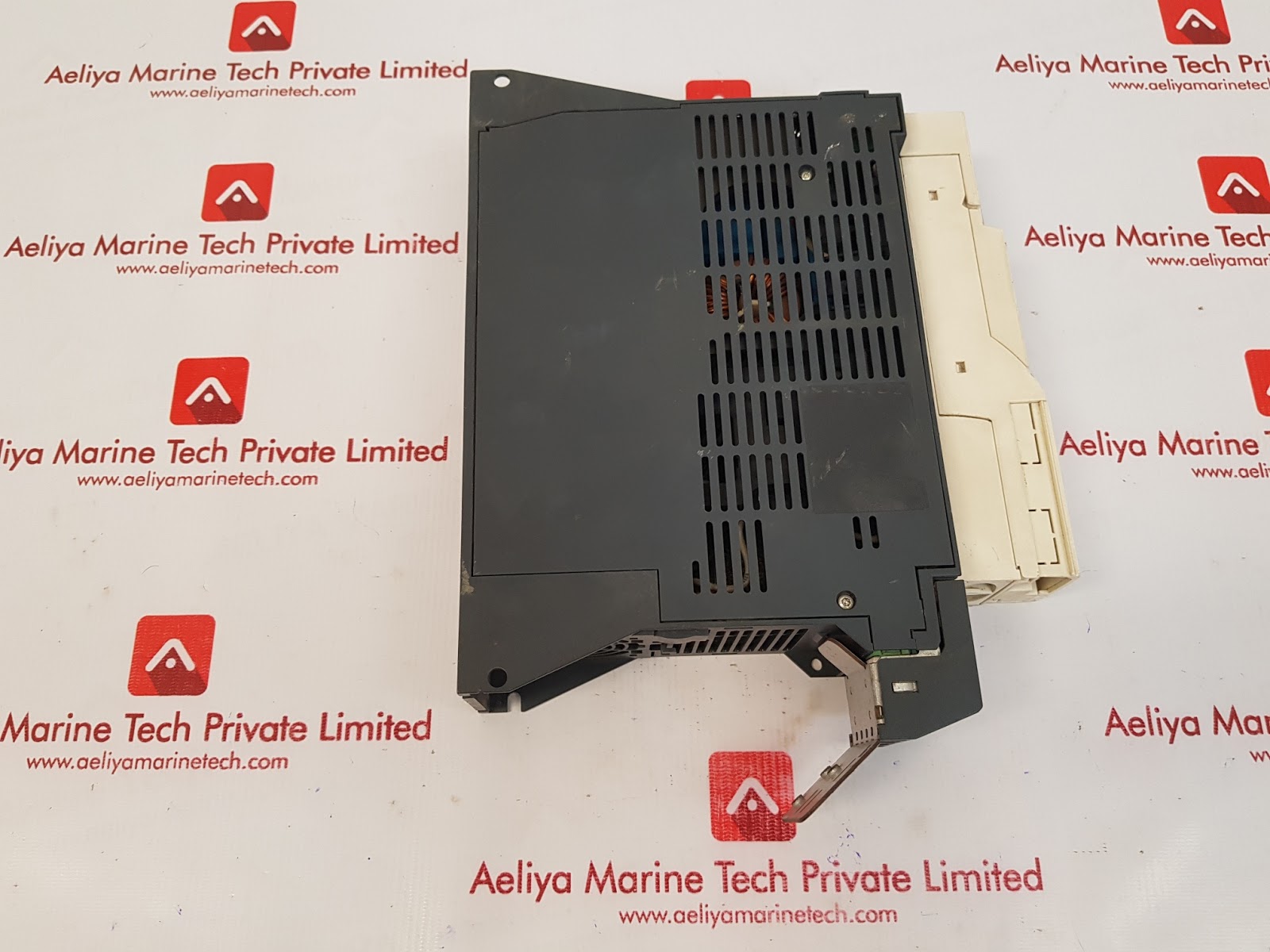 SCHNEIDER TELEMECANIQUE ELECTRIC ATV32HU40N4 AC SPEED INVERTER DRIVE - Image 2