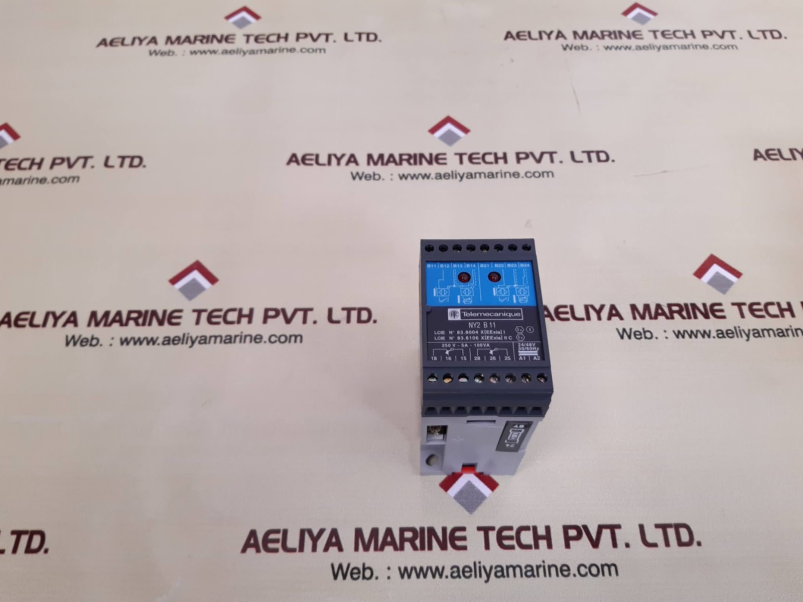 TELEMECANIQUE NY2 B 11 SAFETY BARRIER RELAY - Image 2