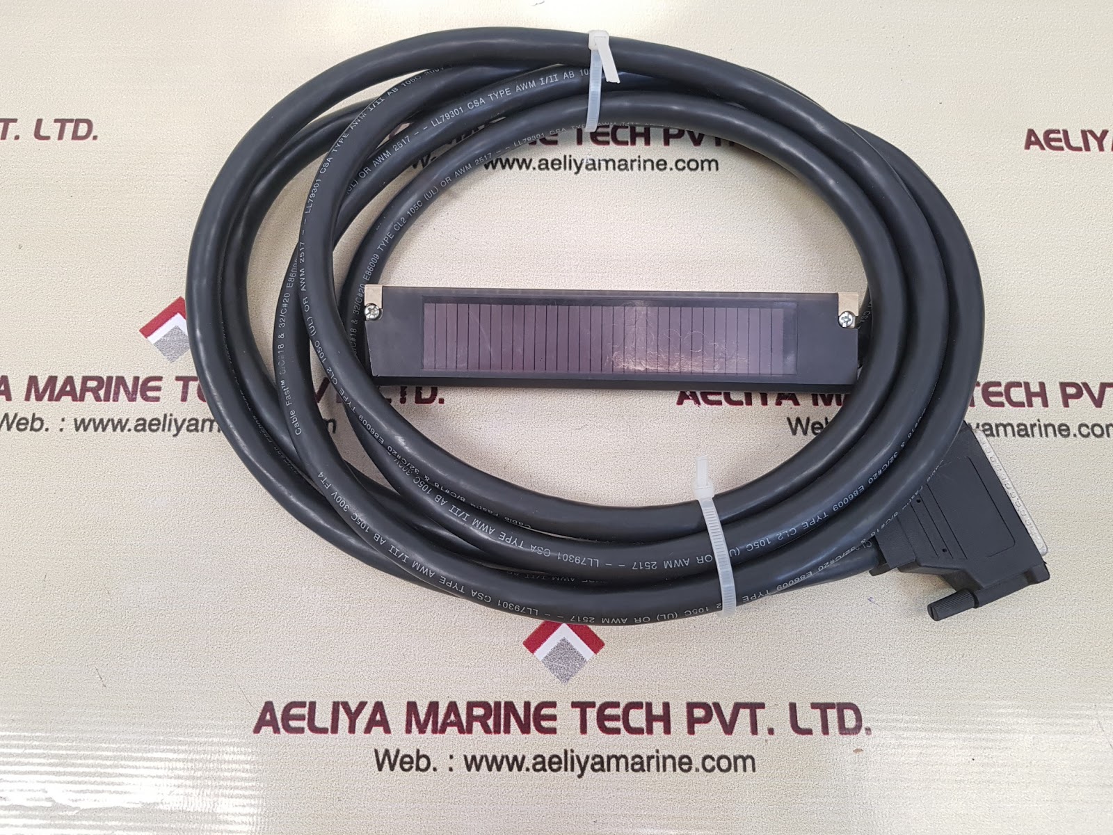 SCHNEIDER 140 XTS 012 12 MODICON CABLE FOR QUANTUM MODULE - Image 2