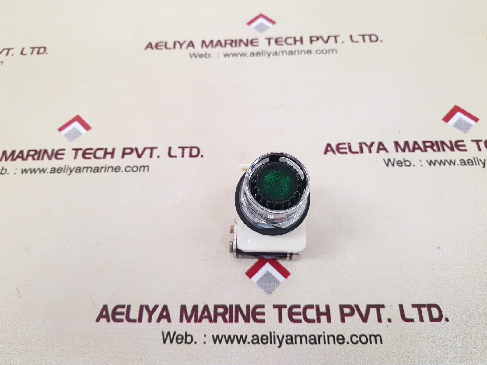 SQUARE D 9001KM38LG GREEN PILOT LIGHT SER.J