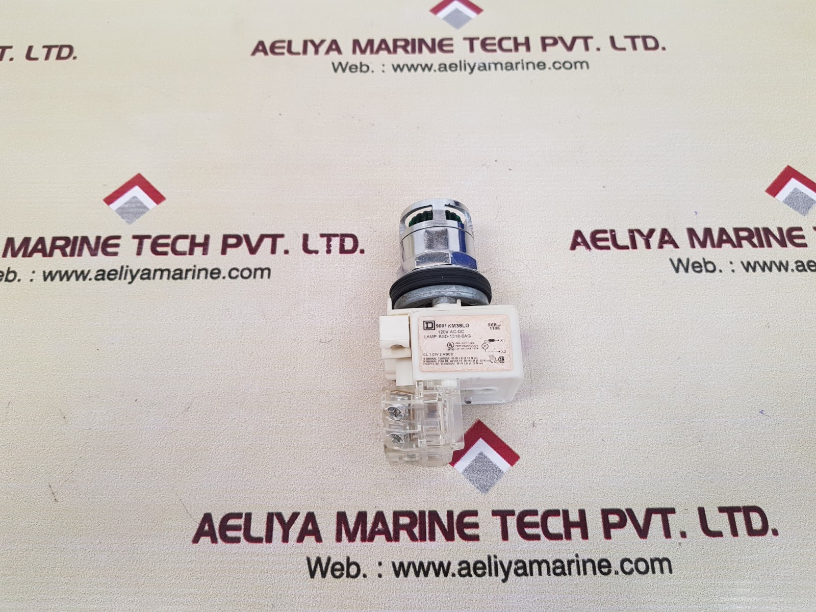 SQUARE D 9001KM38LG GREEN PILOT LIGHT SER.J - Image 2