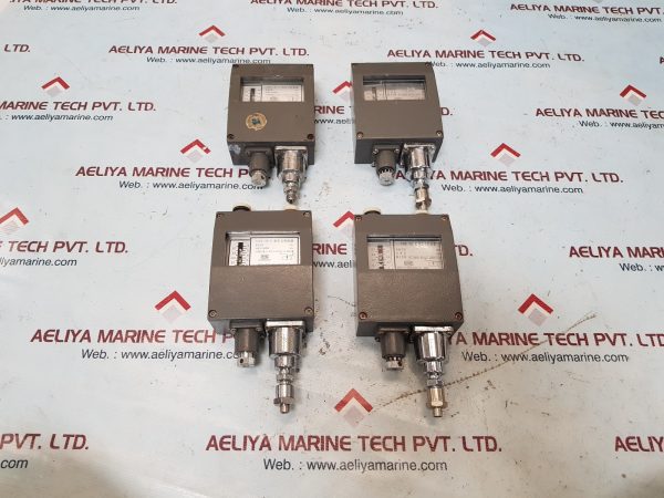 PRESSURE CONTROLLER YWK-50-C 00000301