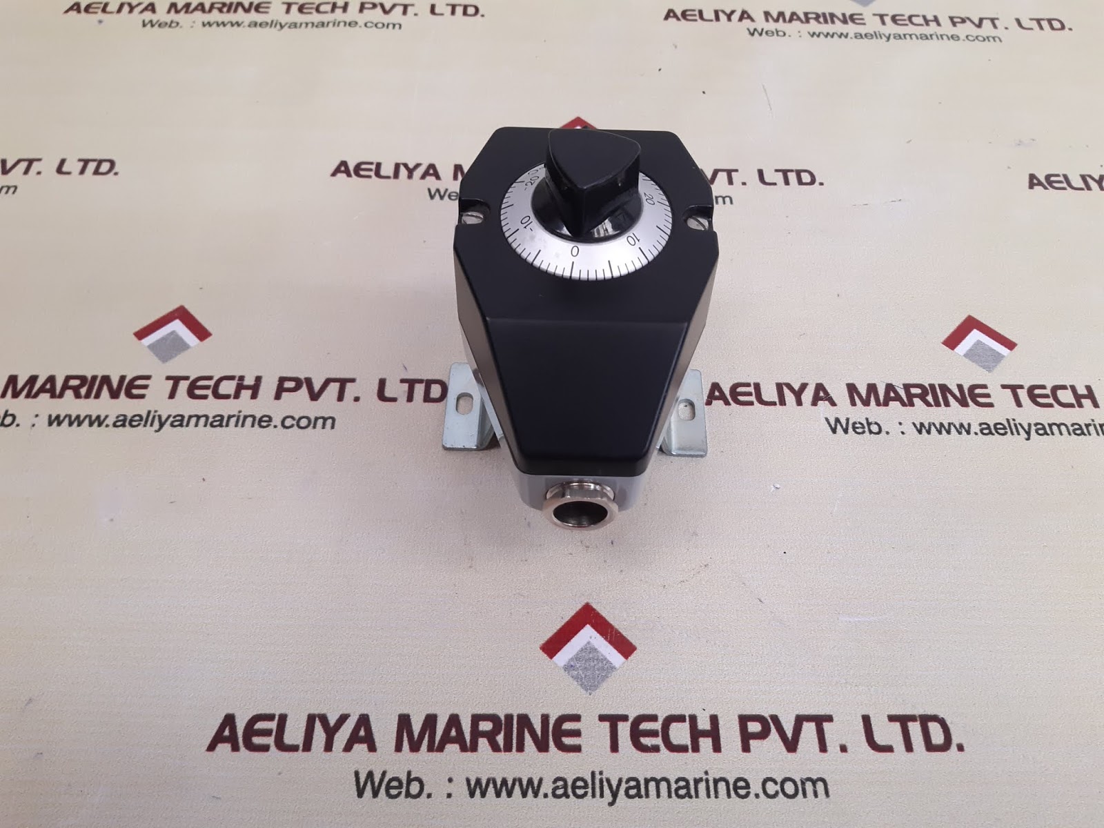 TRAFAG SENSOR 409 2506 523 27 - Image 3