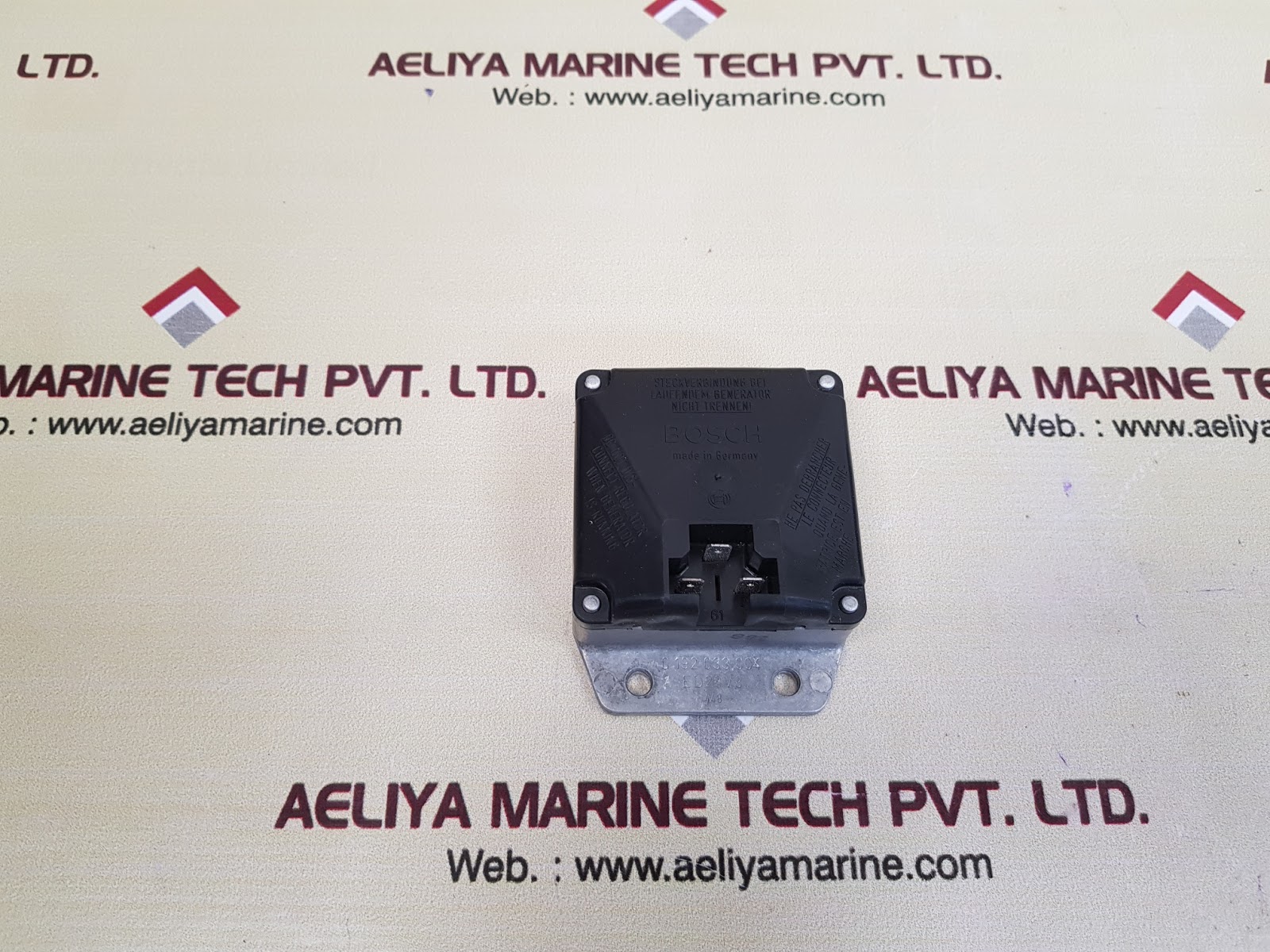 BOSCH 0 192 033 004 REGULATOR - Image 2