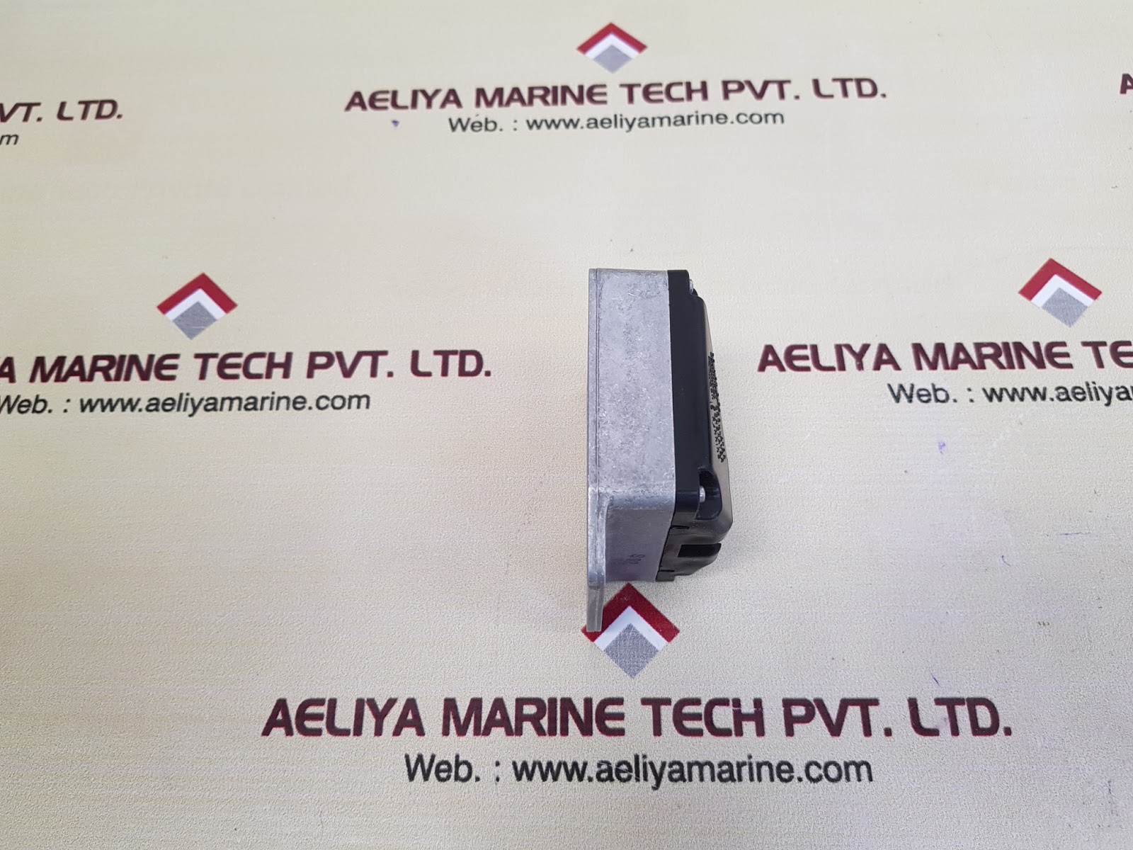 BOSCH 0 192 033 004 REGULATOR - Image 3