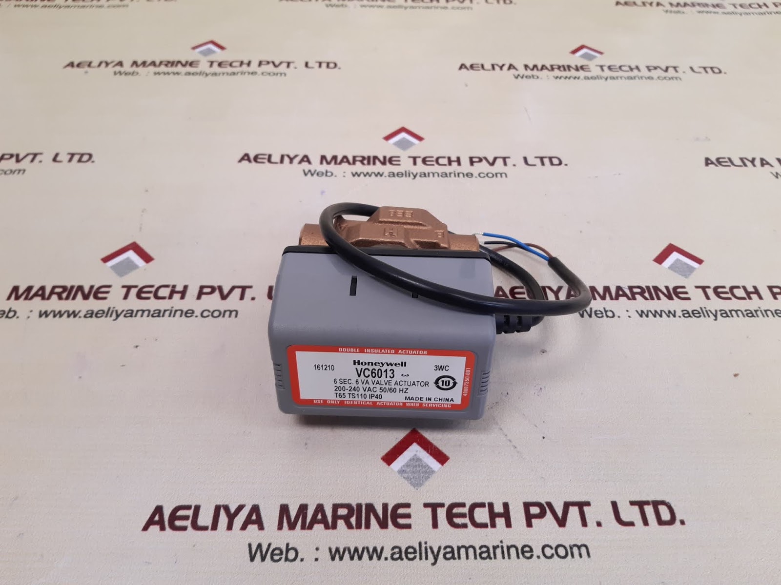 HONEYWELL VC6013 3 2 WAY VALVE ACTUATOR - Image 2