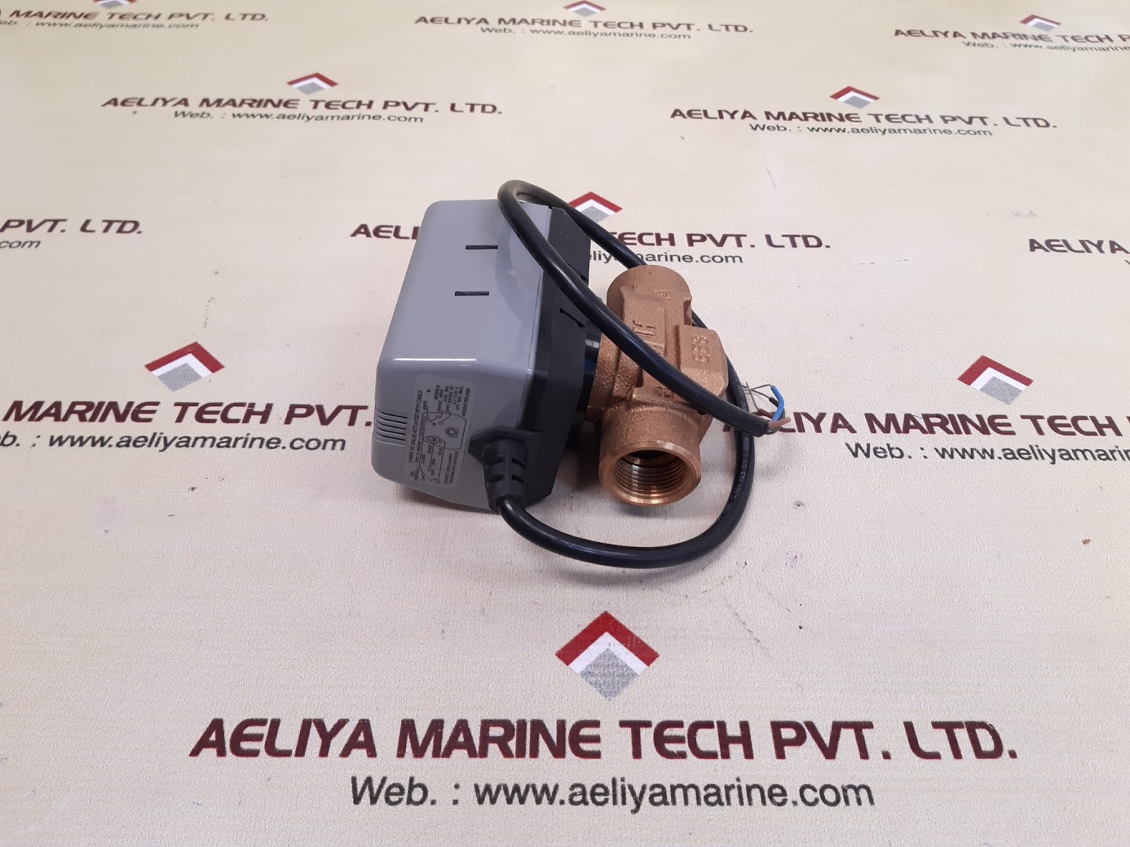 HONEYWELL VC6013 3 2 WAY VALVE ACTUATOR - Image 3