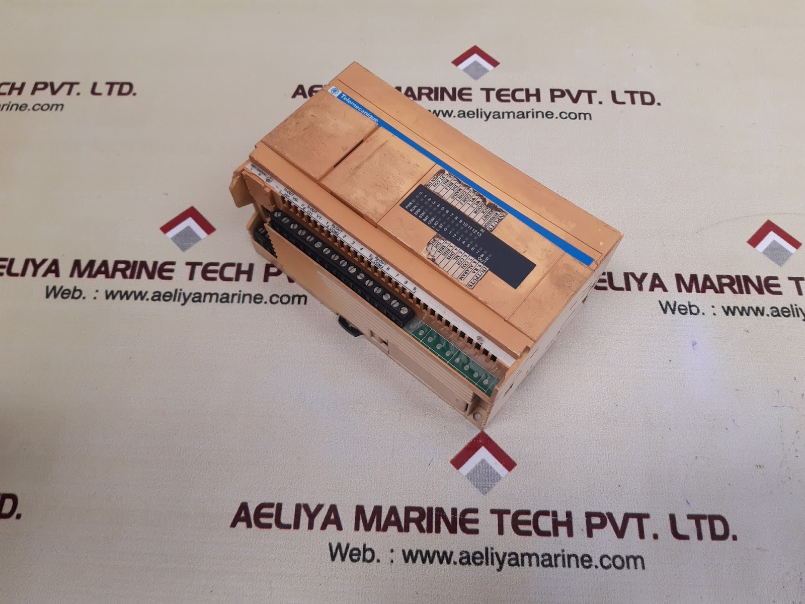 TELEMECANIQUE SCHNEIDER ELECTRIC TWIDO TWDLCAE24DRF PLC PROGRAMMABLE CONTROLLER - Image 2