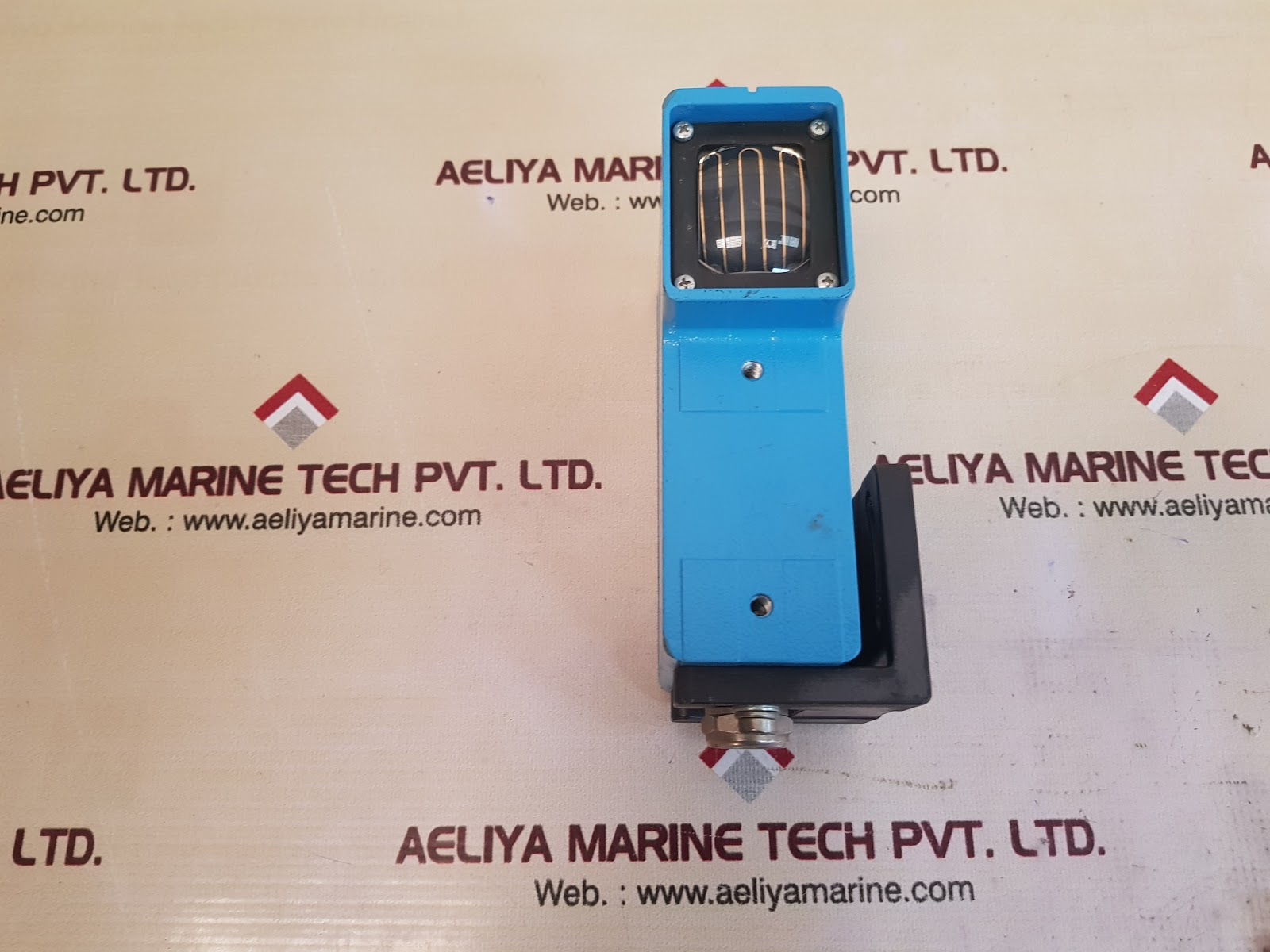 SICK WS 25-304 PHOTOELECTRIC SENSOR - Image 3