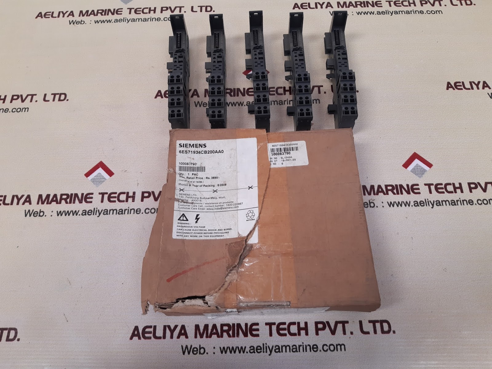 SIEMENS TM-E15S24-01 TERMINAL MODULE 6ES7 193 4CB20-0AA0