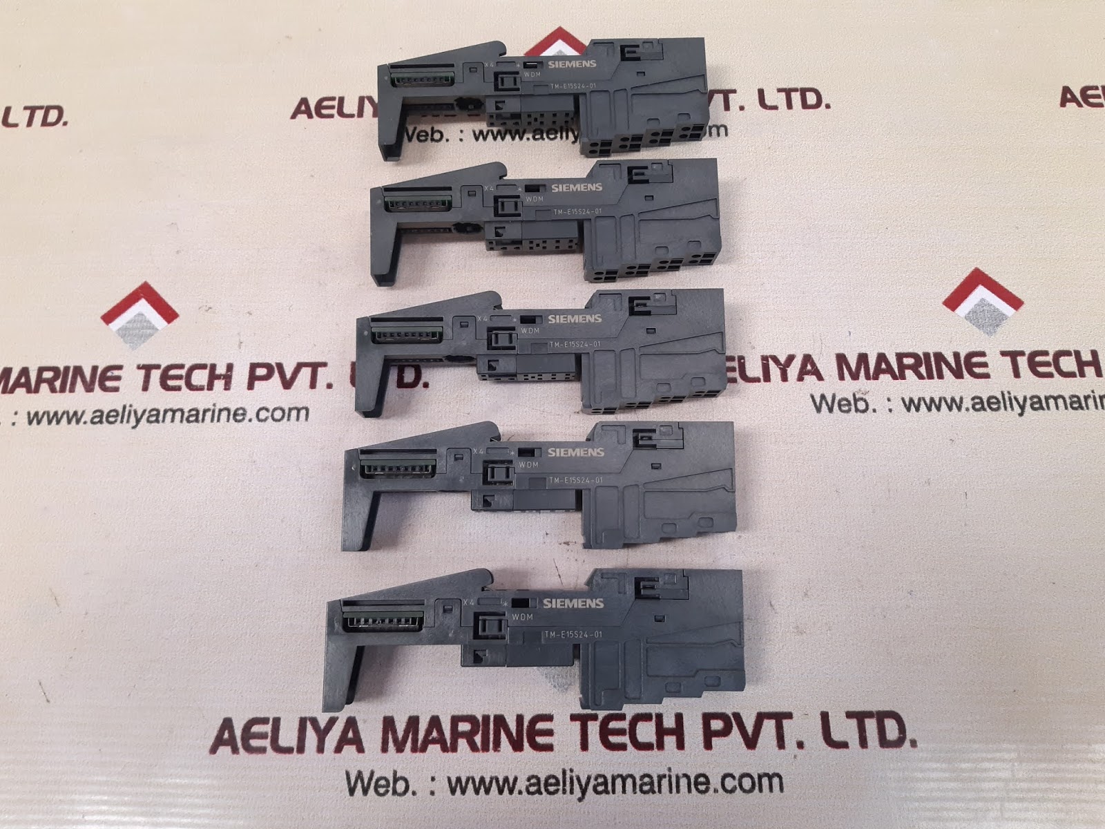 SIEMENS TM-E15S24-01 TERMINAL MODULE 6ES7 193 4CB20-0AA0 - Image 2