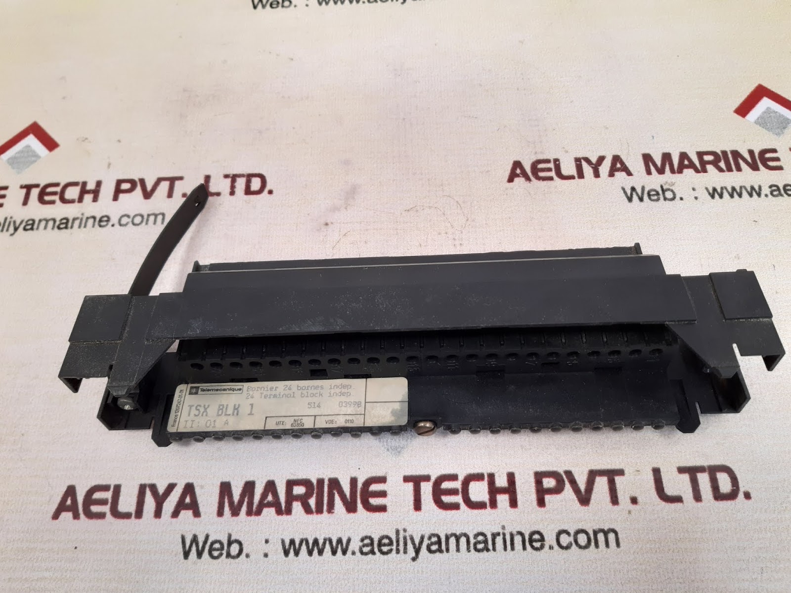 TELEMECANIQUE TSX BLK 1 TERMINAL BLOCK - Image 2