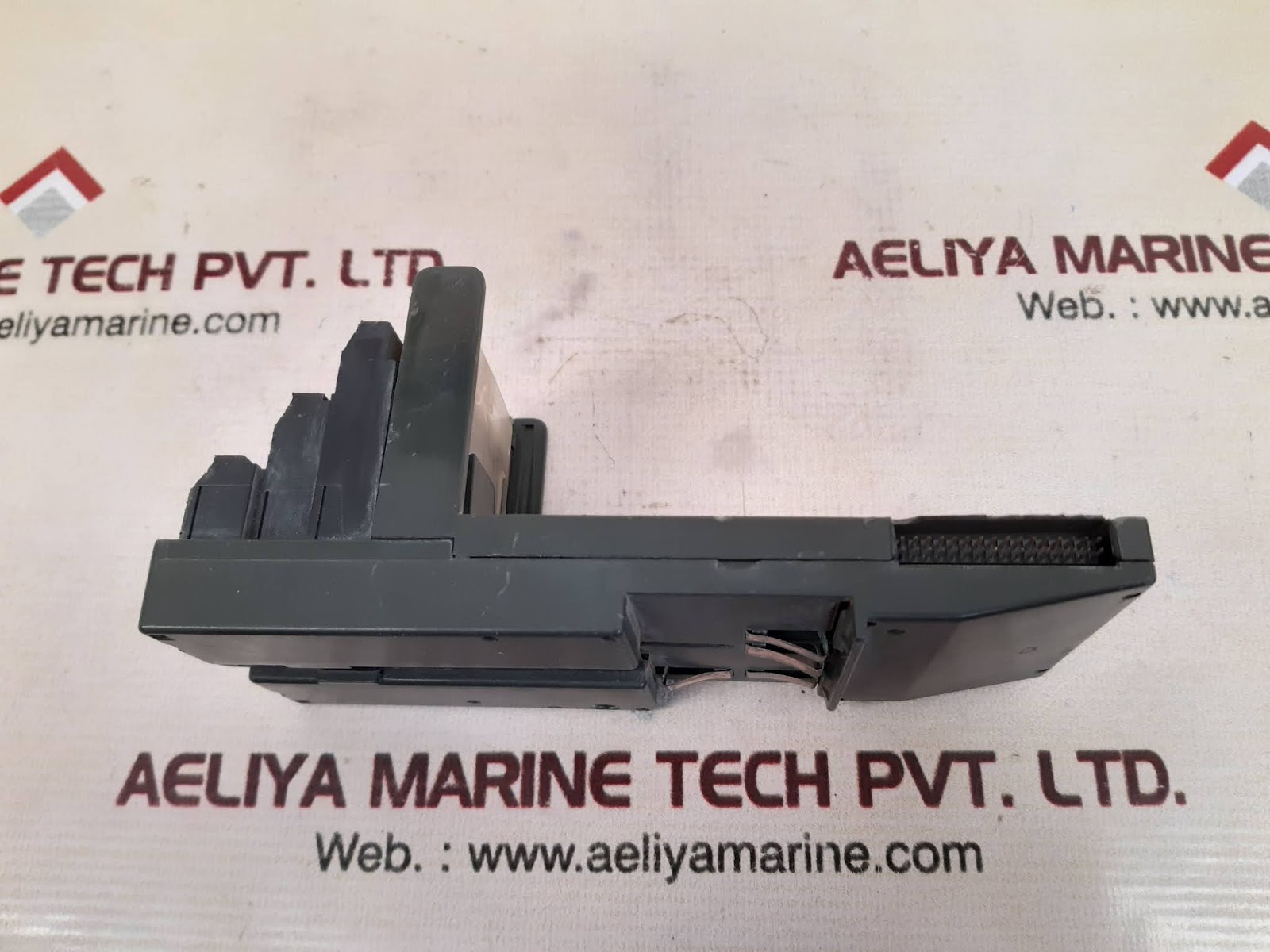 Ge fanuc ic200chs022b compact i/o carrier - Image 3