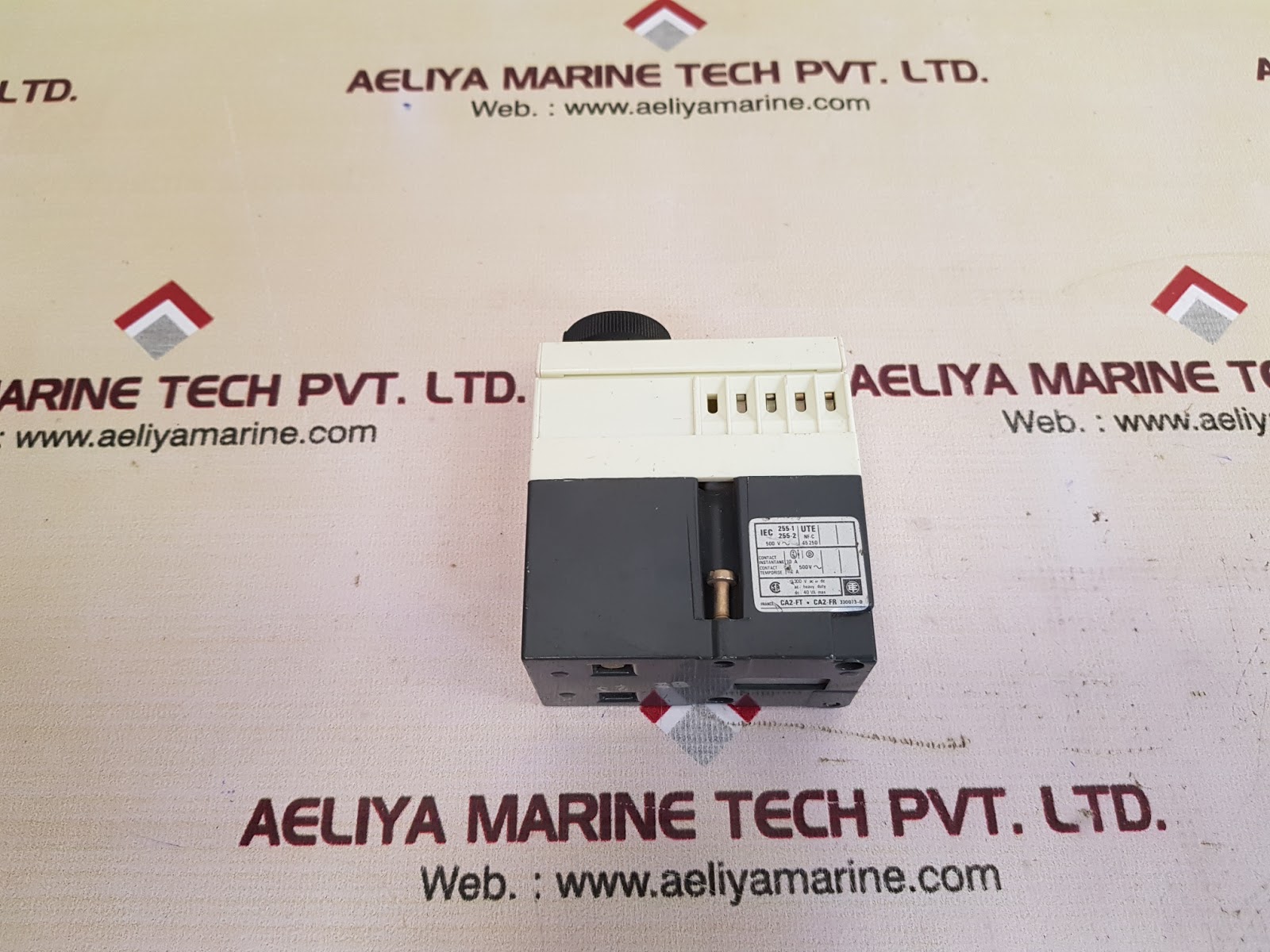 Telemecanique ca2-ft 241 time delay relay - Image 3