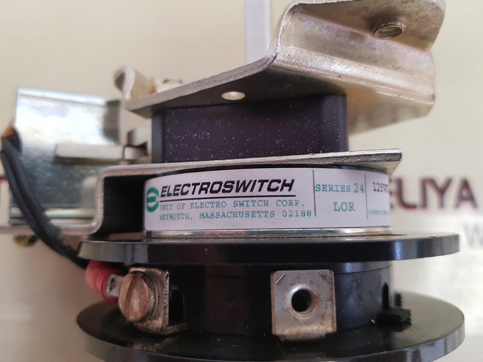 Electroswitch 7804d rotary switch lock out relay - Image 6