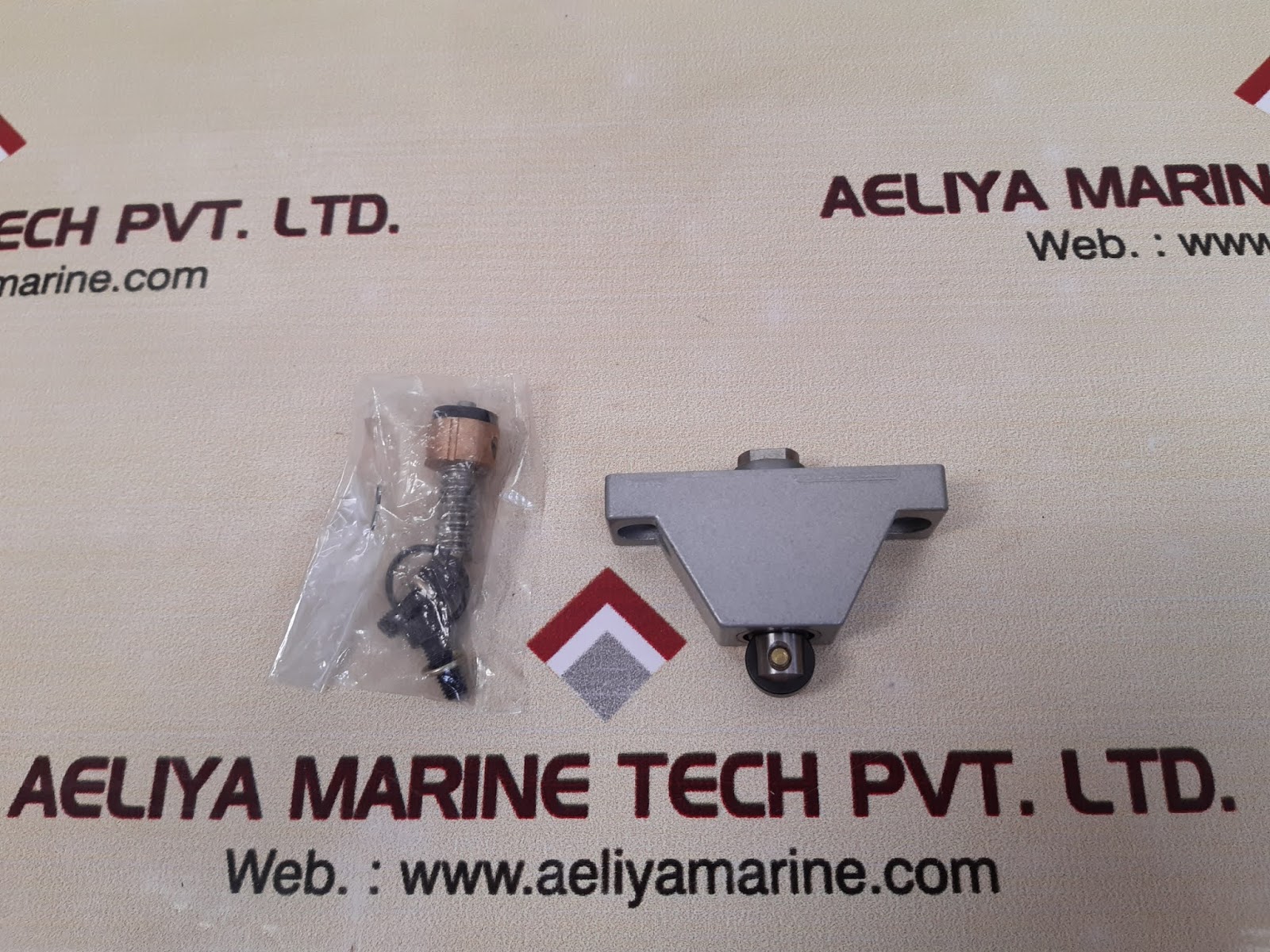 Yamatake honeywell 9pa-j67 limit switch - Image 2