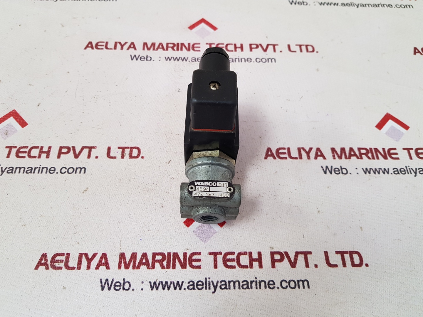 Wabco 472 127 1400 control valve - Image 2