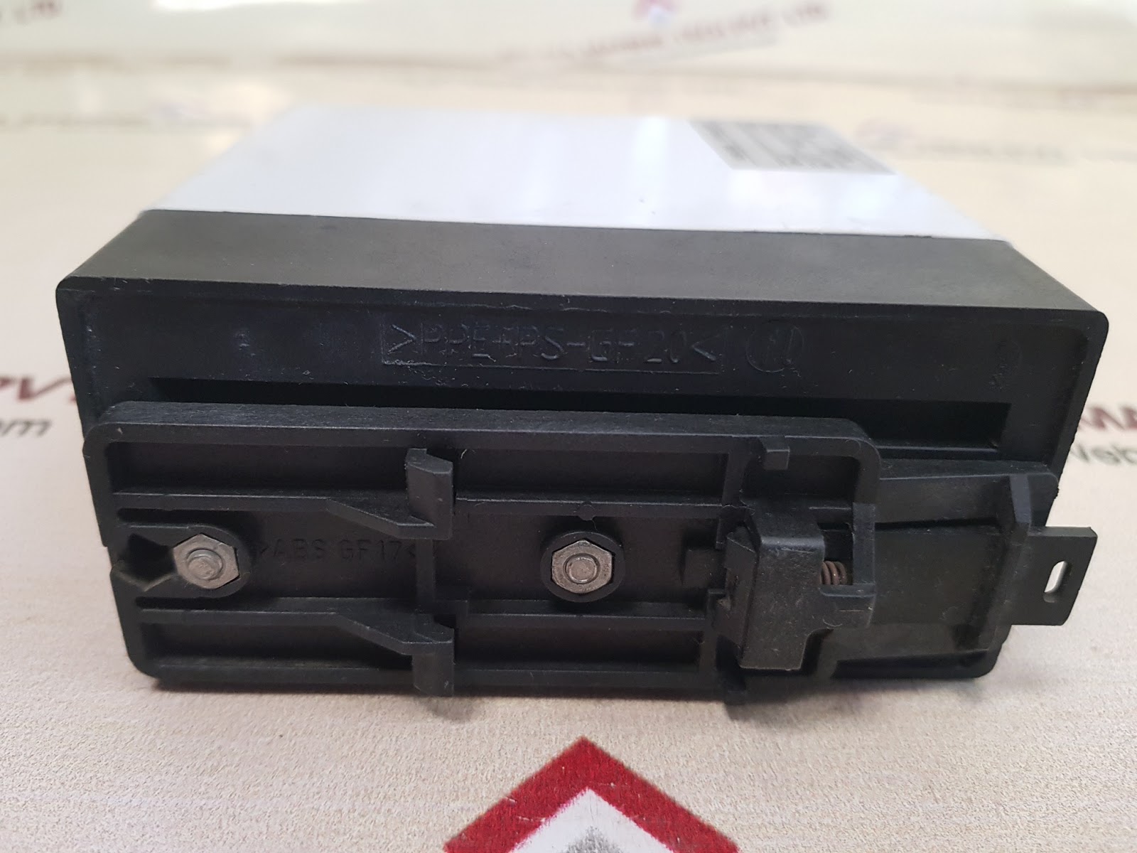 Gestra flowserve lrs 1-5b conductivity limit switch - Image 6