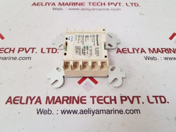 Honeywell tc811a1006 fault isolator module - Image 2
