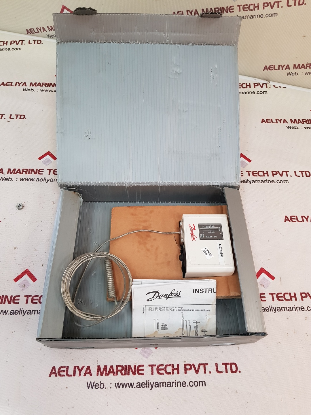 Danfoss kp61 thermostat switch