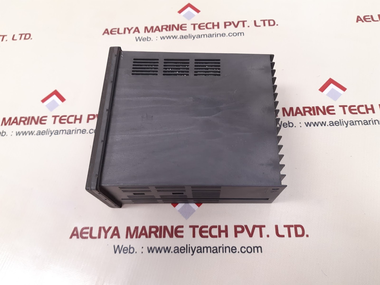 Yokogawa Us1000 -11 S4 Controller Single Loop Enhanced 100-240Vac 50/60Hz - Image 3