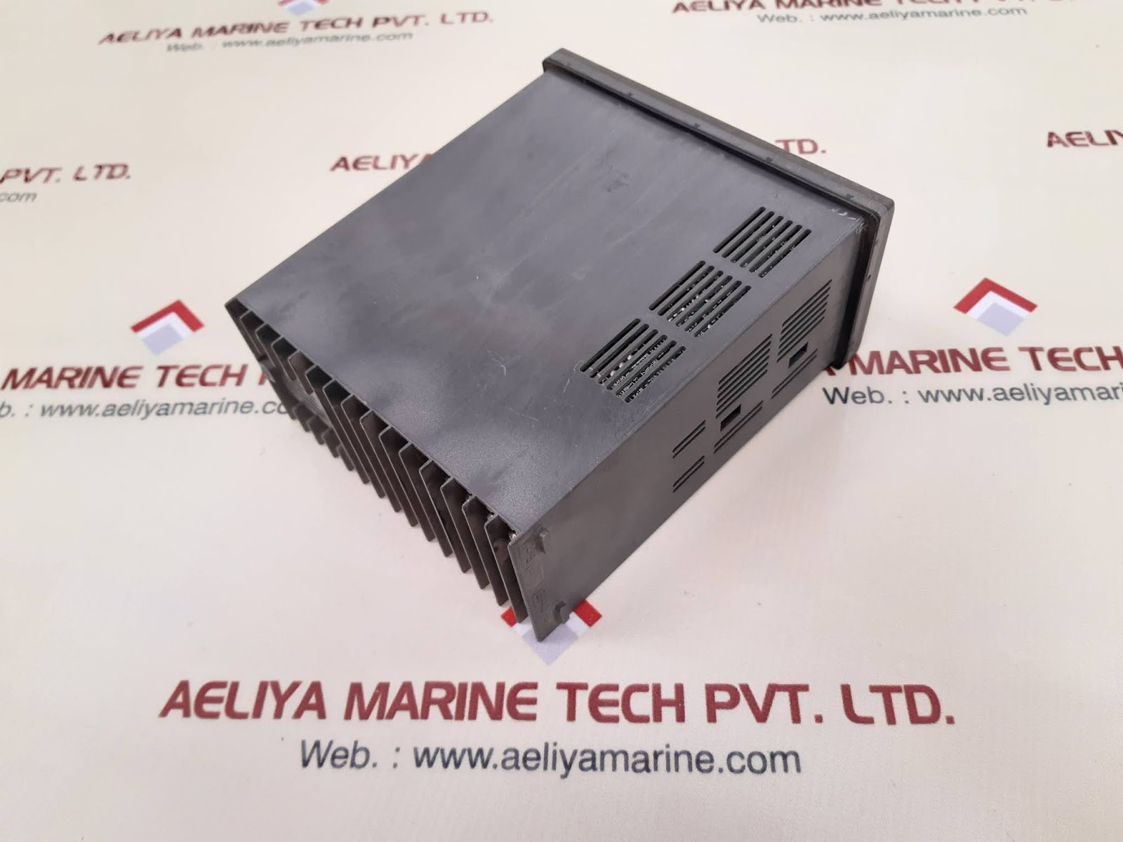 Yokogawa Us1000 -11 S4 Controller Single Loop Enhanced 100-240Vac 50/60Hz - Image 2