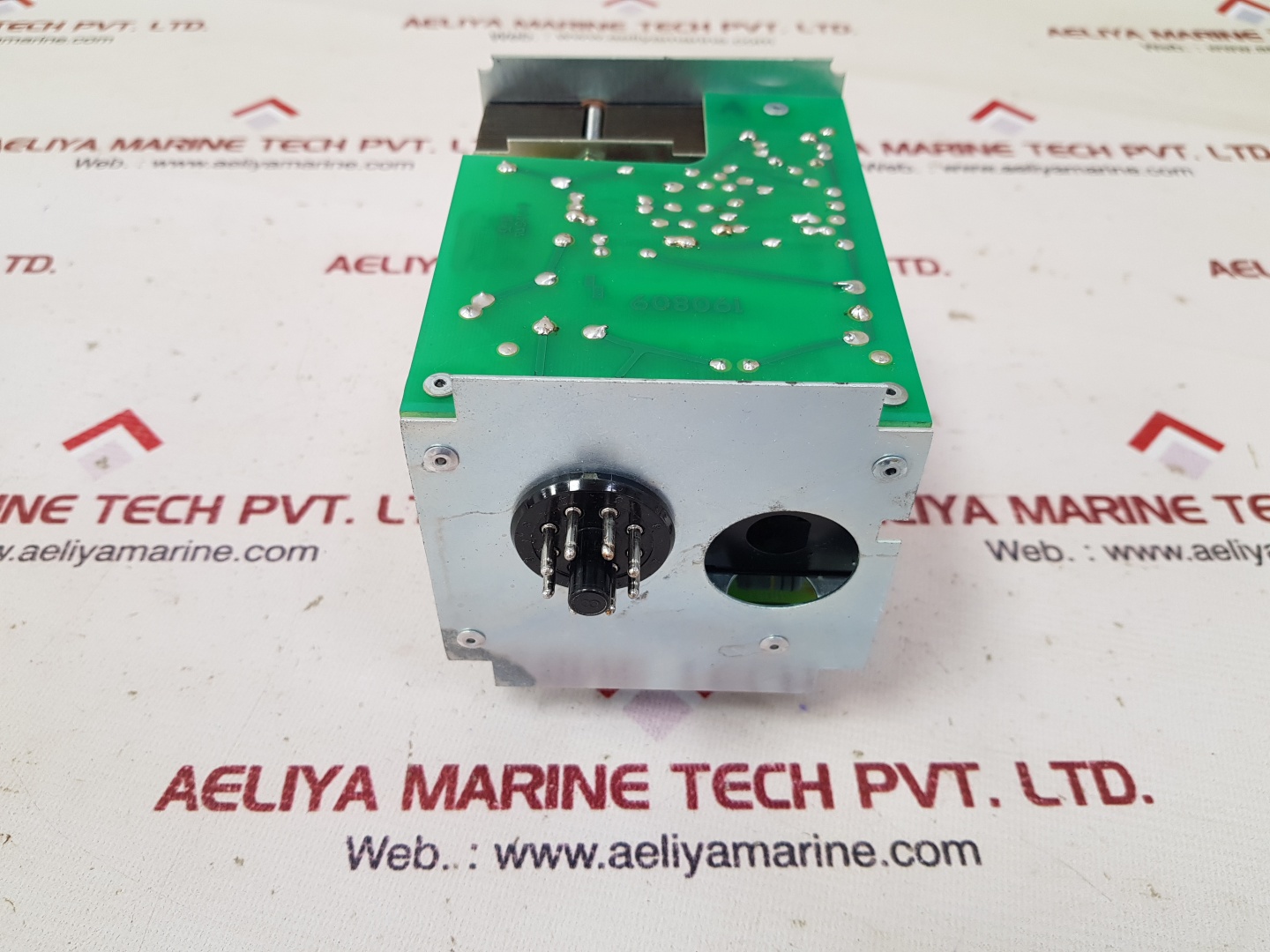 Honeywell C7076 Sensor Amplifier 220/240V - Image 5