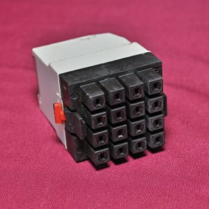 Telemecanique rhn 412e relay 48v