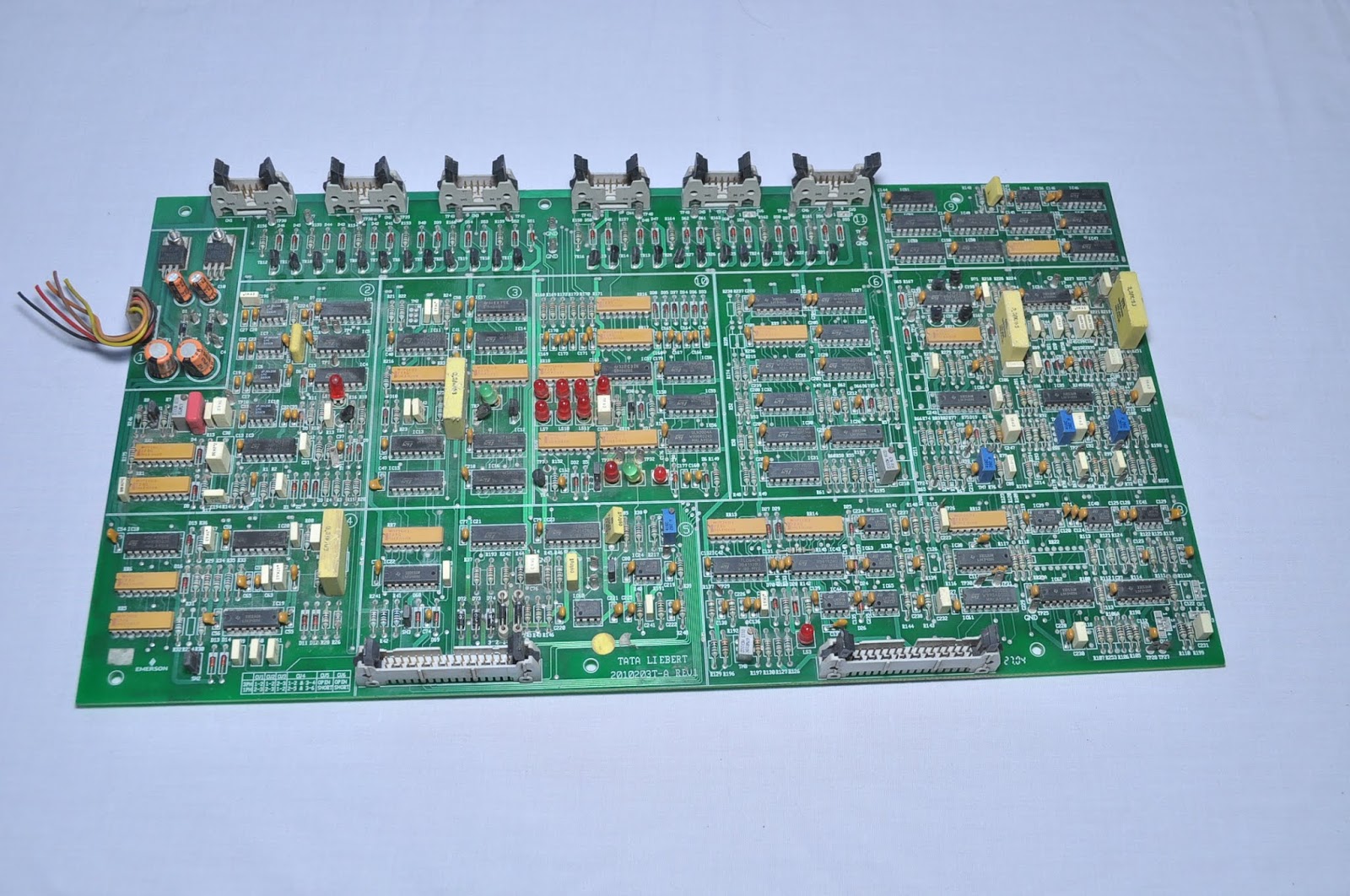 TATA LIEBERT - 2010203T-A REV 1 EMERSON 7021020320A PCB CARD REV 1 - Image 3